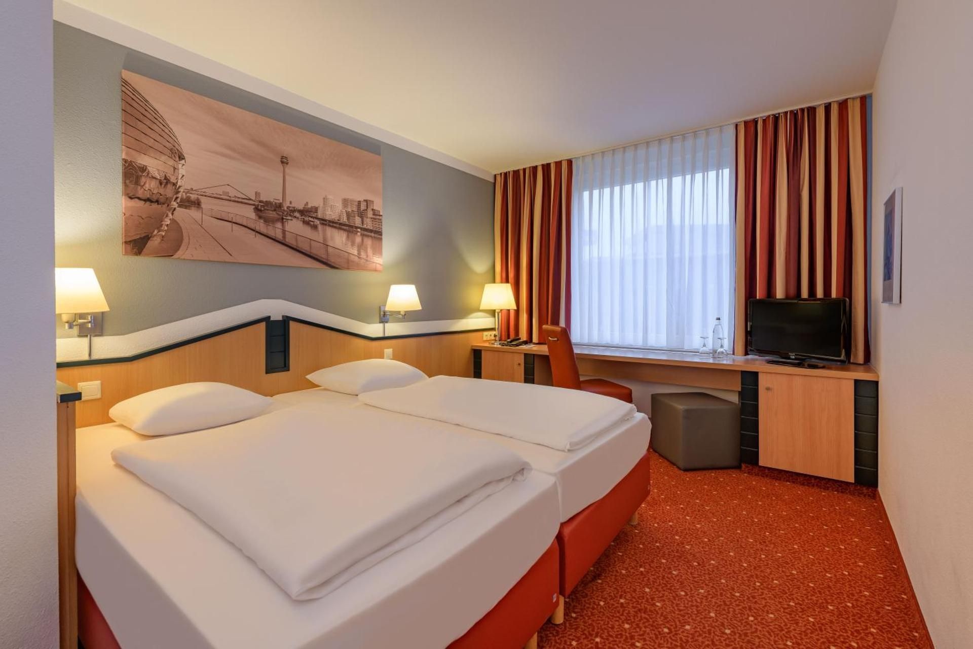 Mercure Hotel Duesseldorf Ratingen Standard Twin Bed