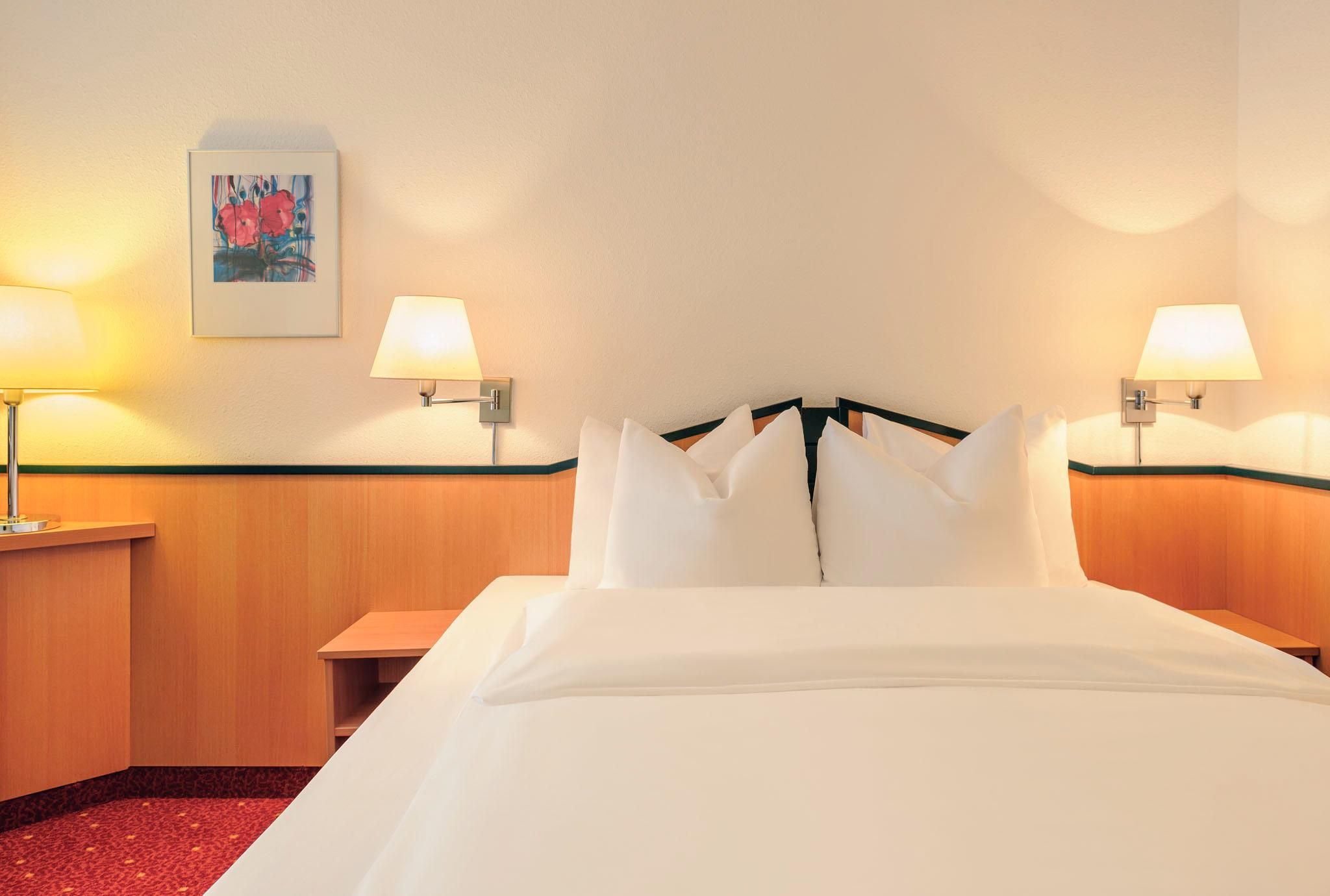 Mercure Hotel Duesseldorf Ratingen Comfort-Room With A Queen-Sized Bed