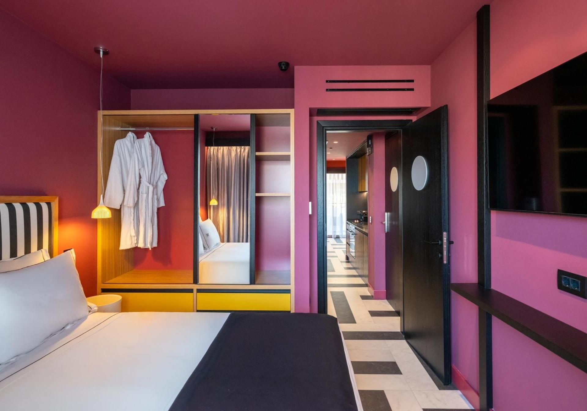 The Pal Suite