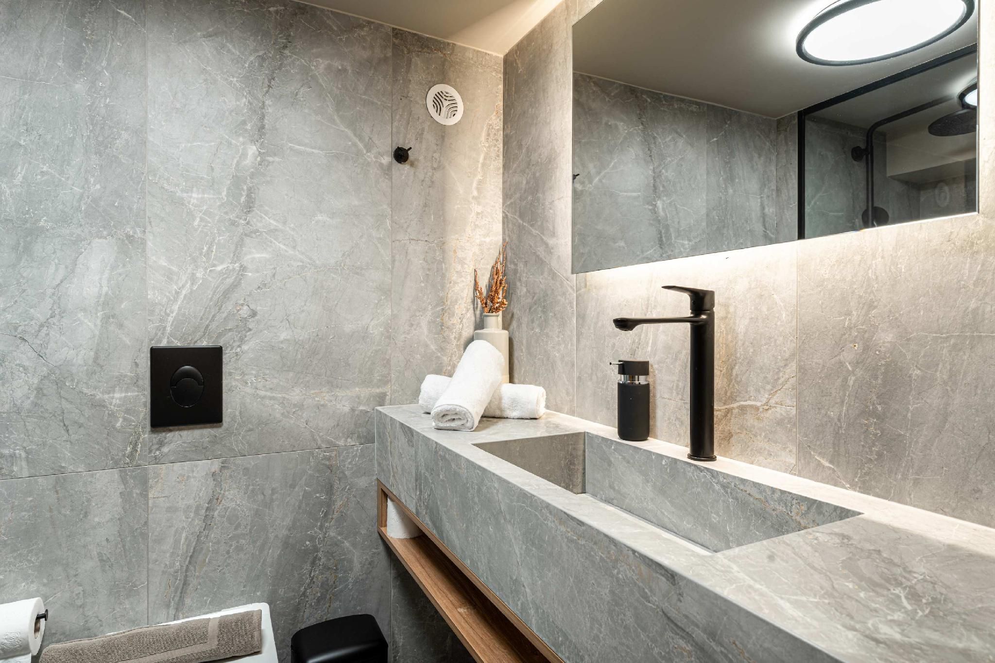 Deluxe Loft