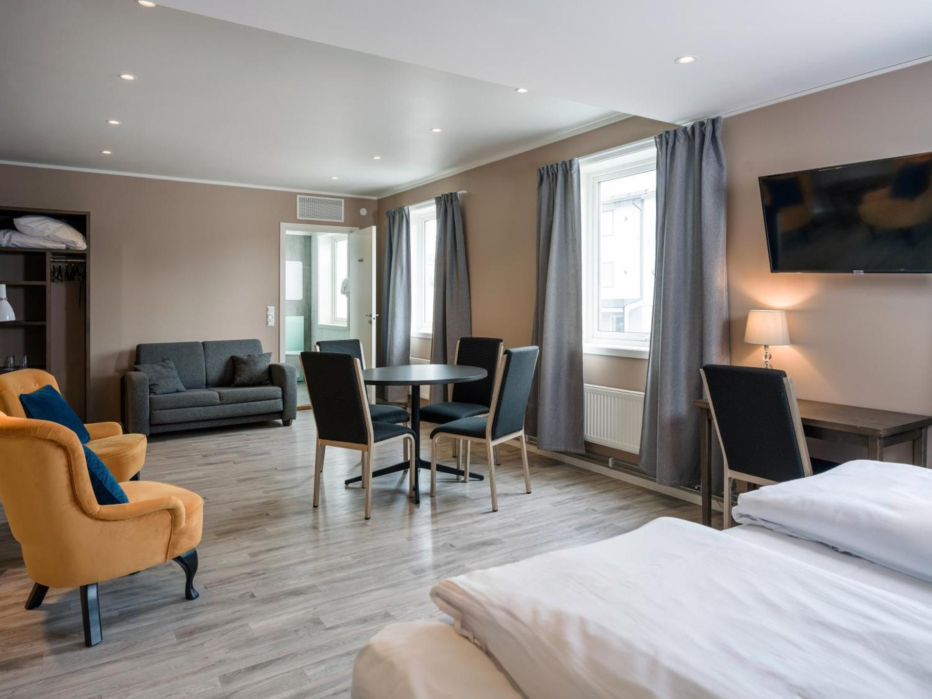 Junior Suite