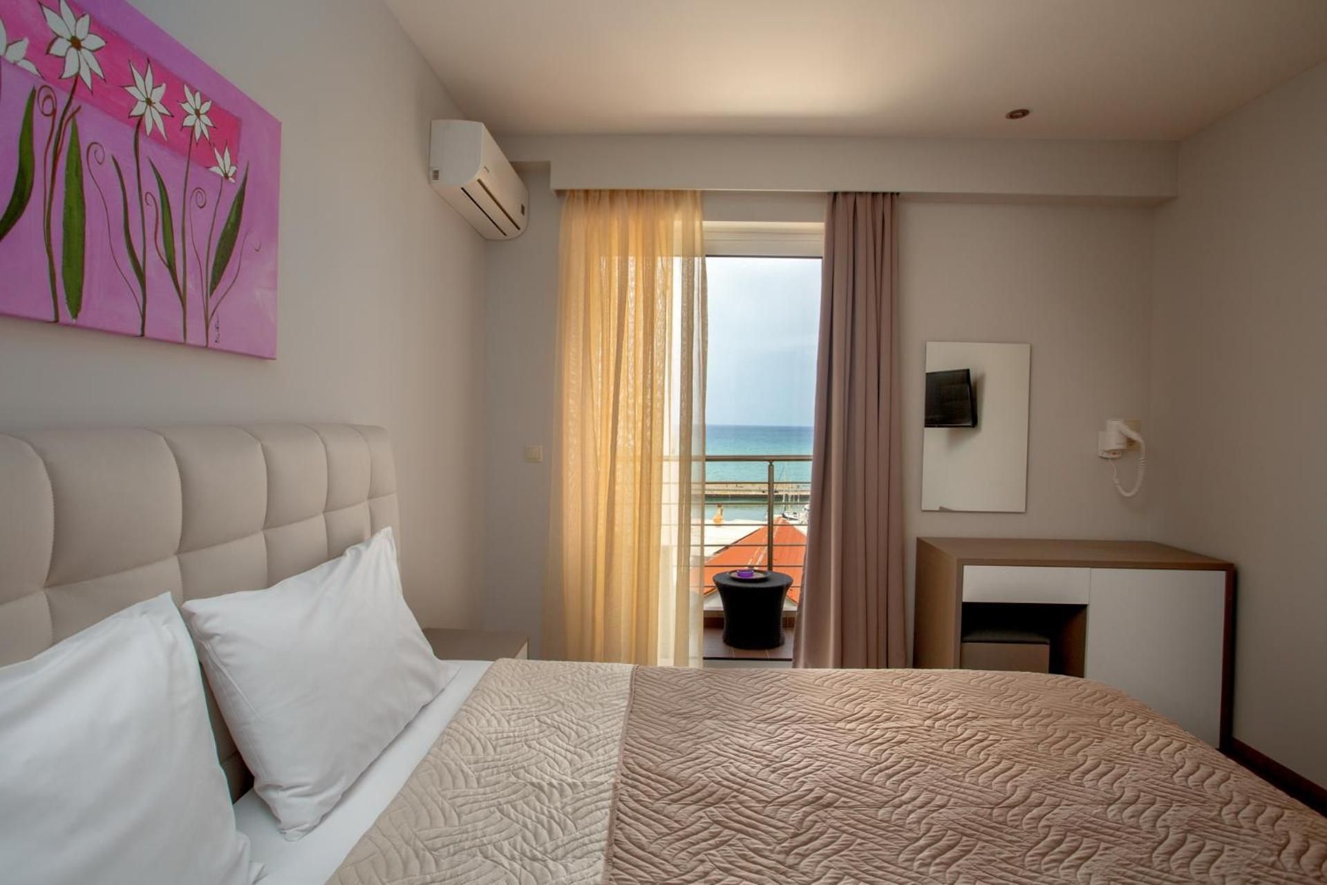 Deluxe Double Room with Sea View