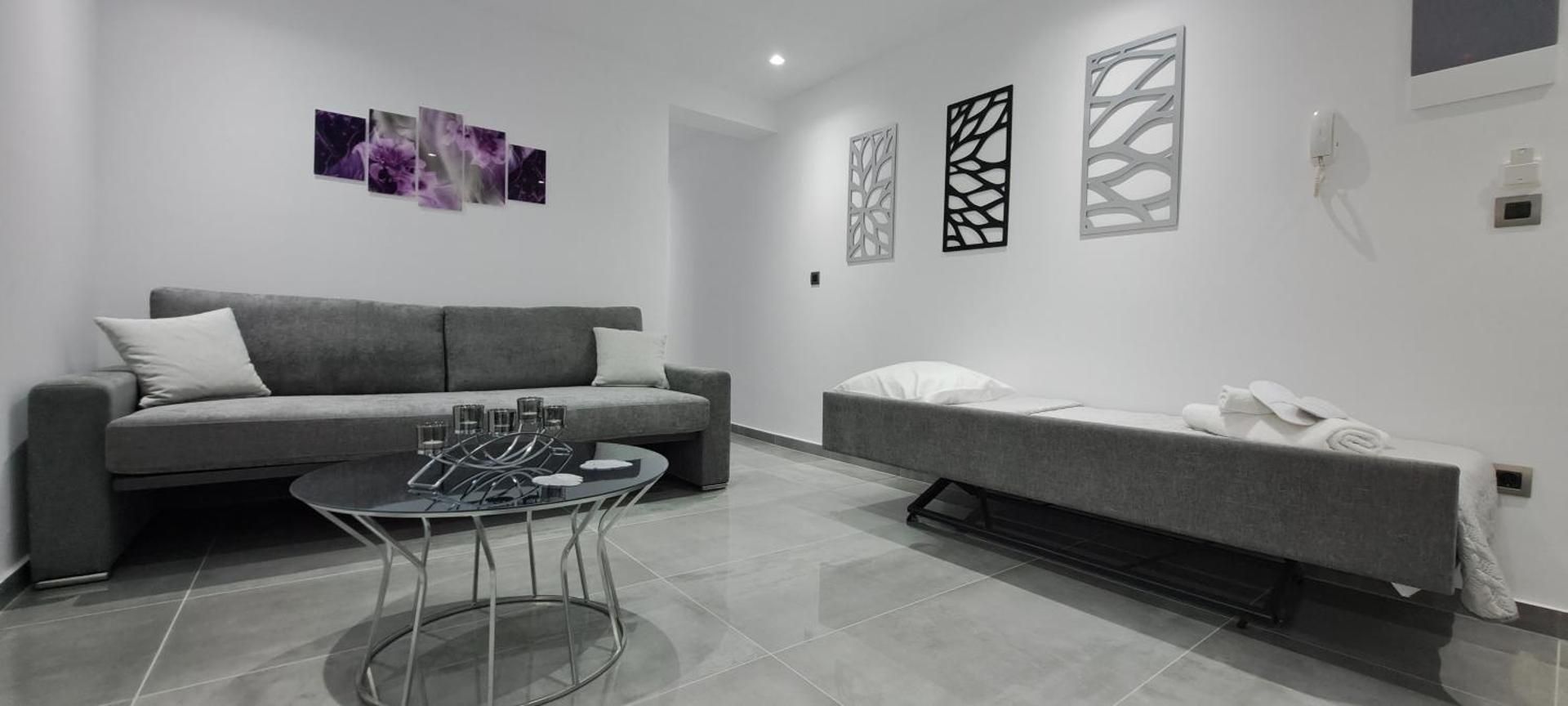 Superior Apartment