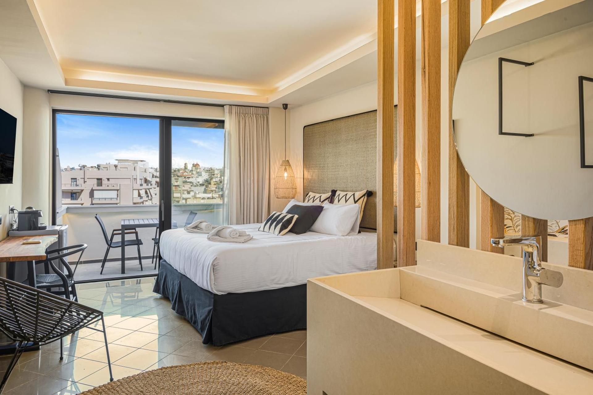 Suite with Hot Tub