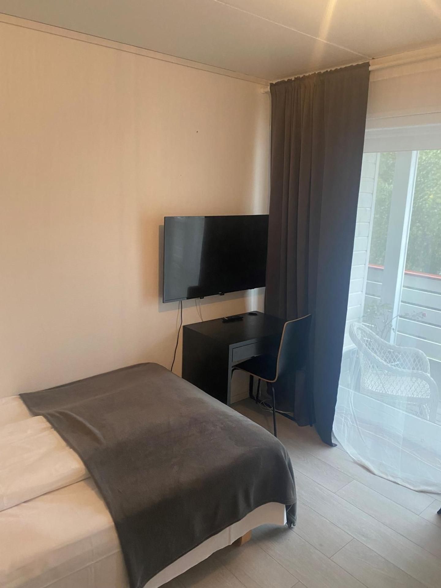 Standard Single Room with Shower
