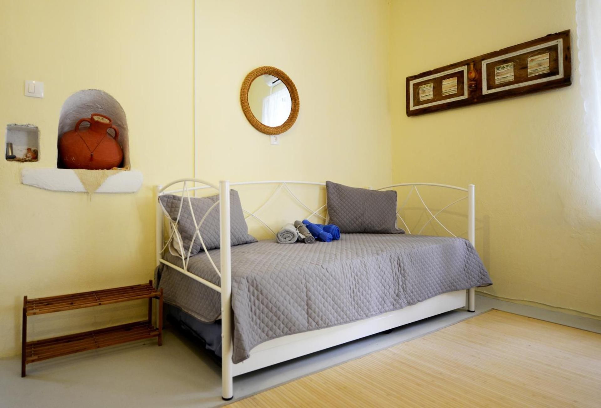 One-Bedroom House