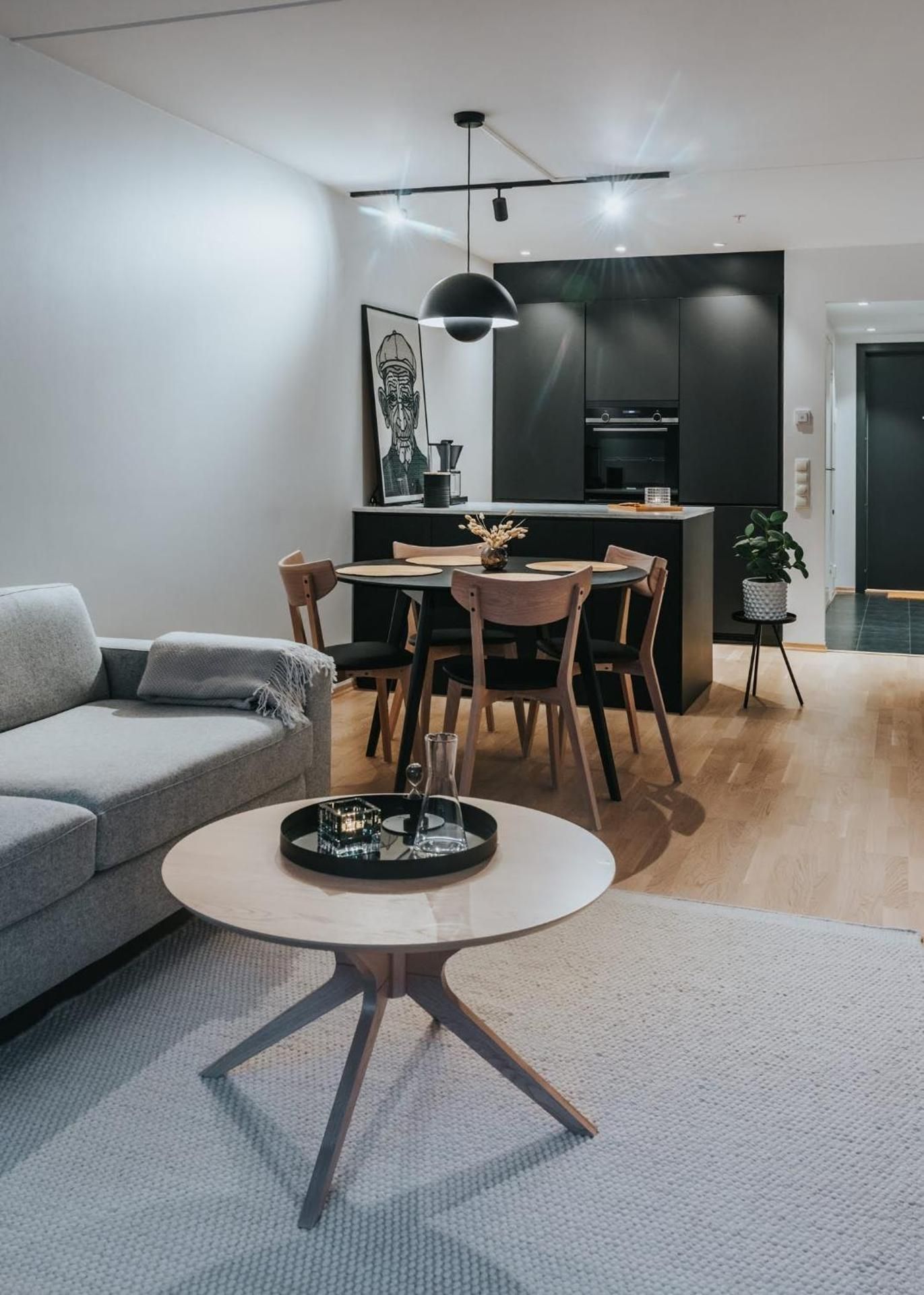 One-Bedroom Apartment