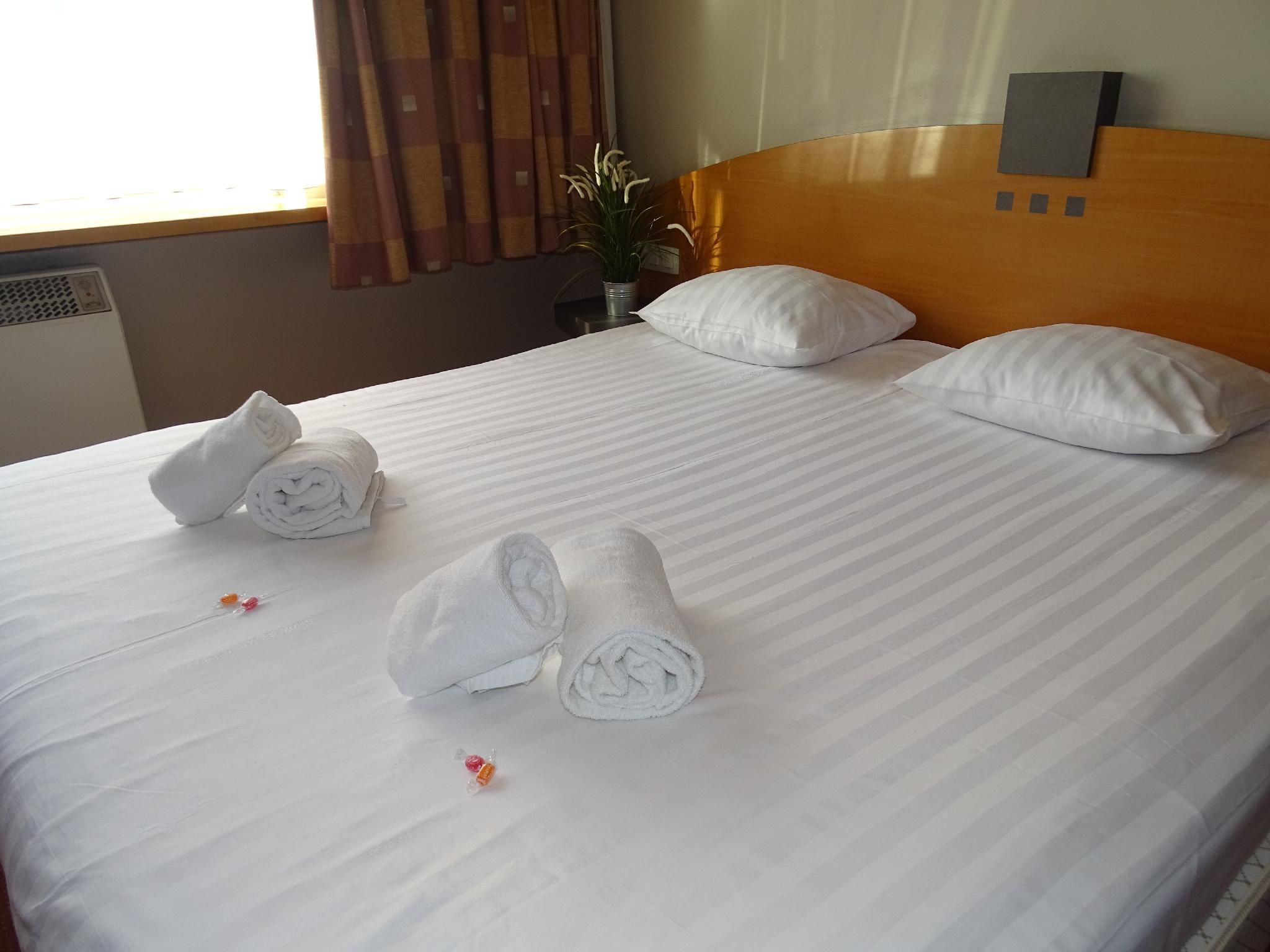 Sleep & Go Brussels Expo Hotel Budget Double Room