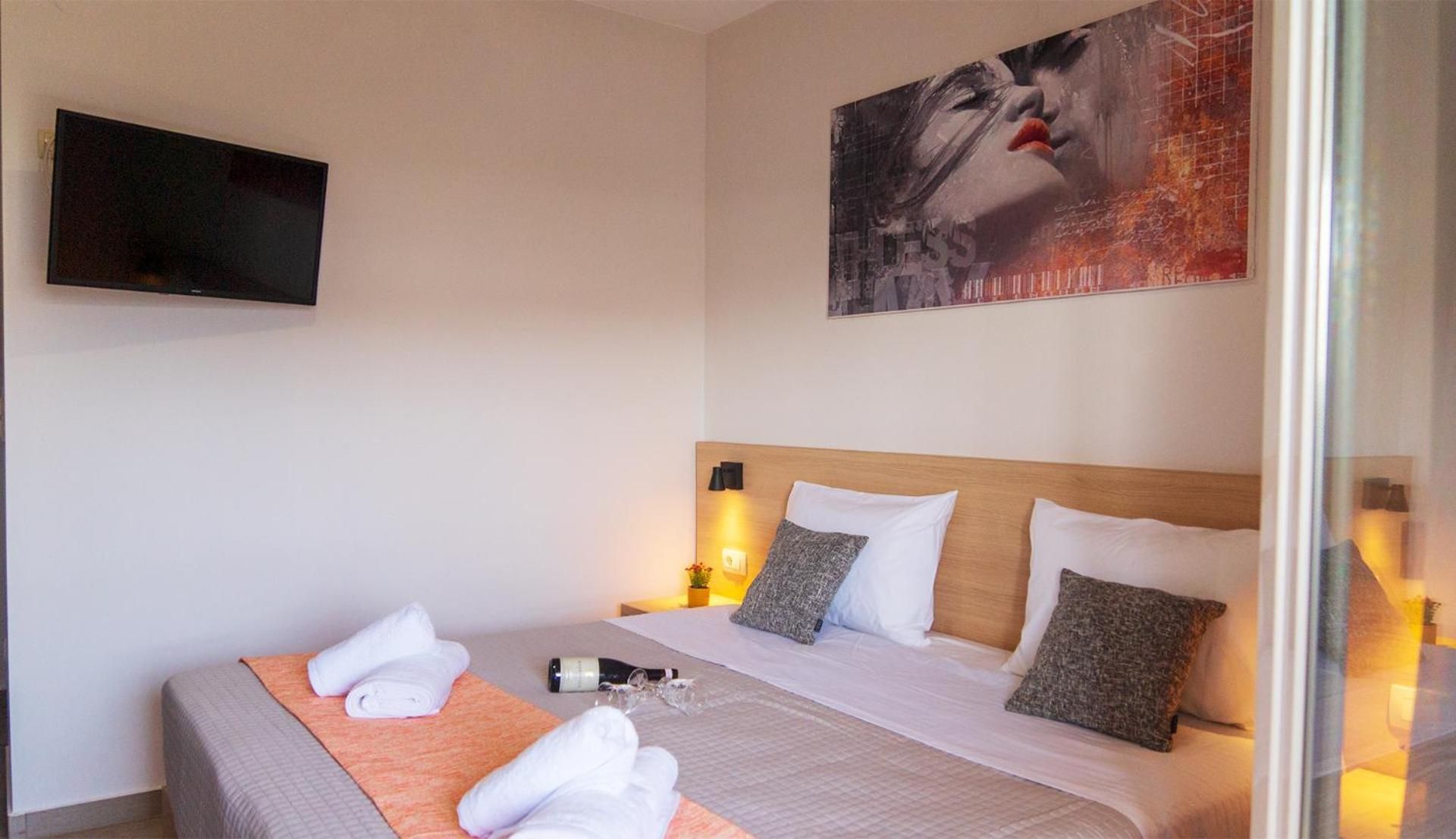 Double or Twin Room with City View