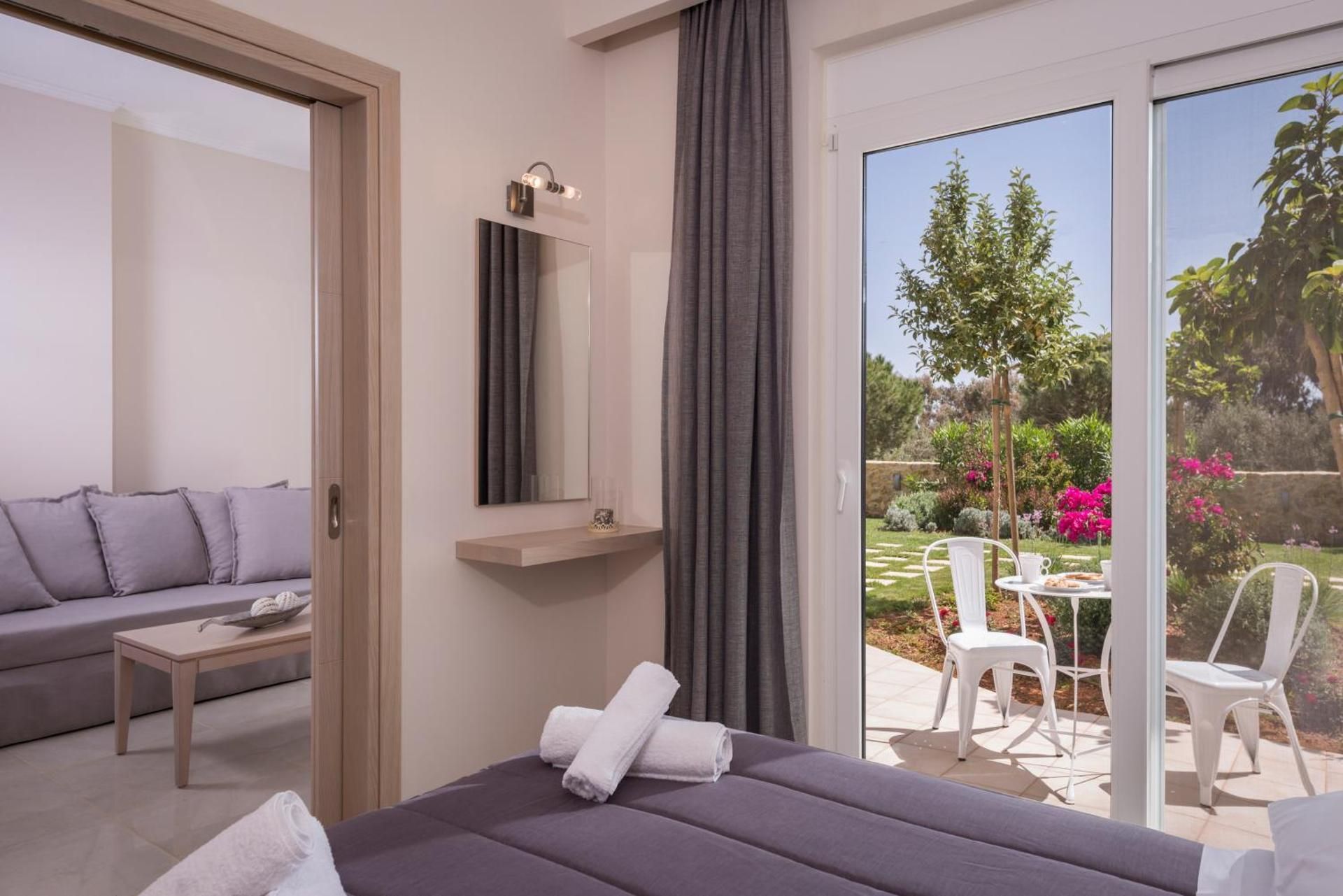 Triple Room with Garden View