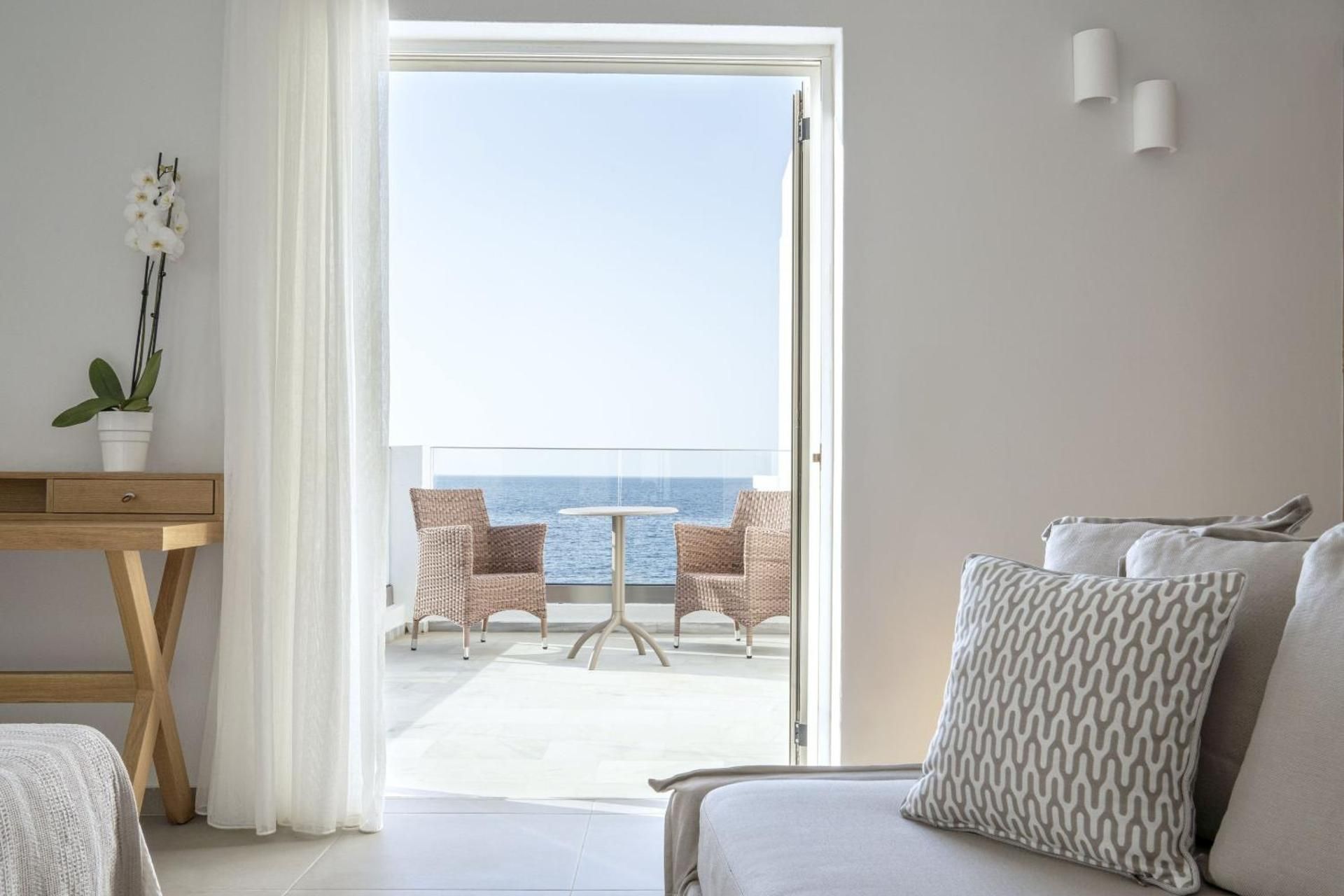 Superior Triple Room Sea Front