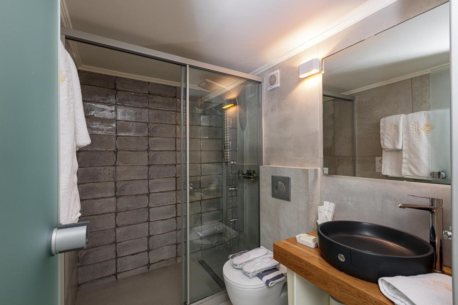 Suite with Sea View - Split Level