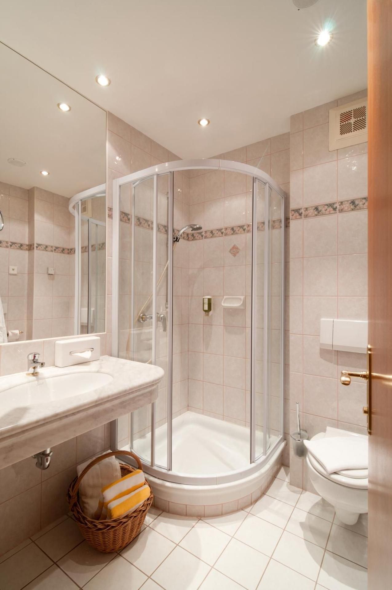 Standard Double Room with Mountain View