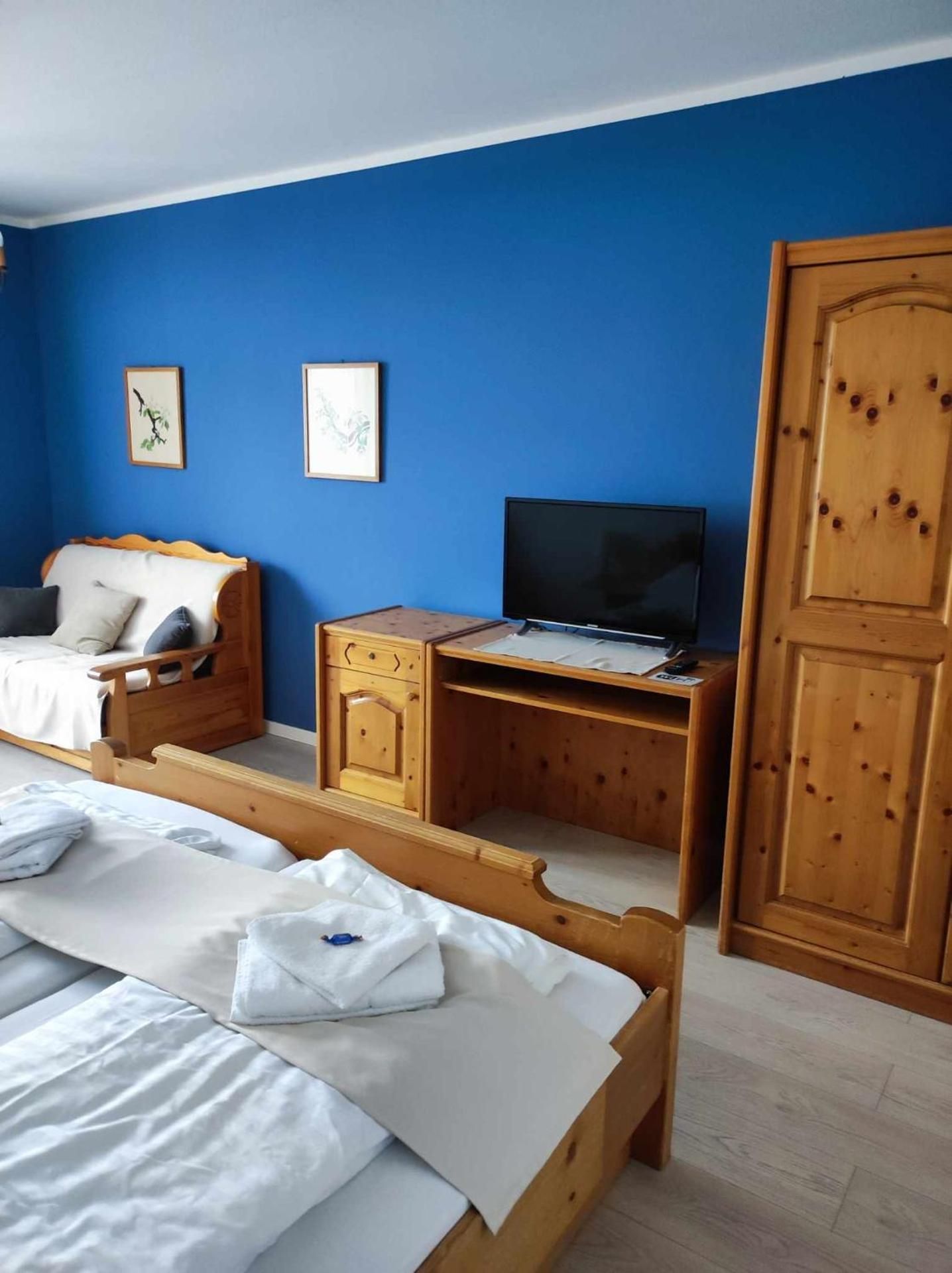 Double Room with Mountain View