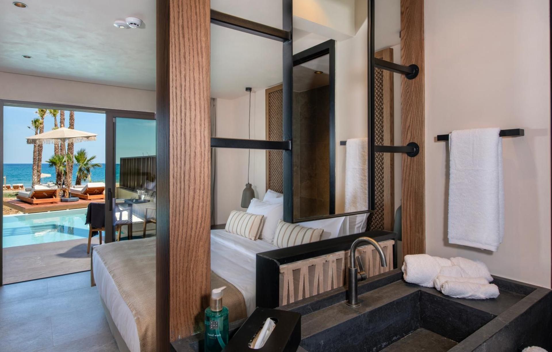 Double Premium with Private Pool