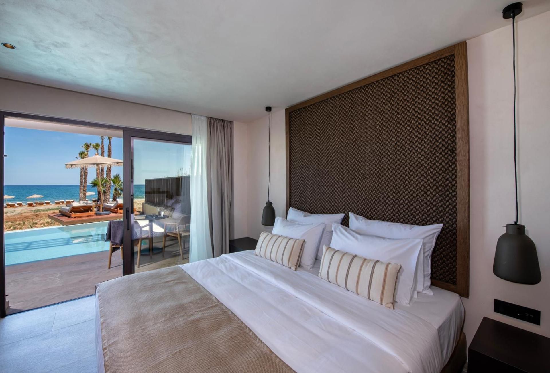 Double Premium with Private Pool