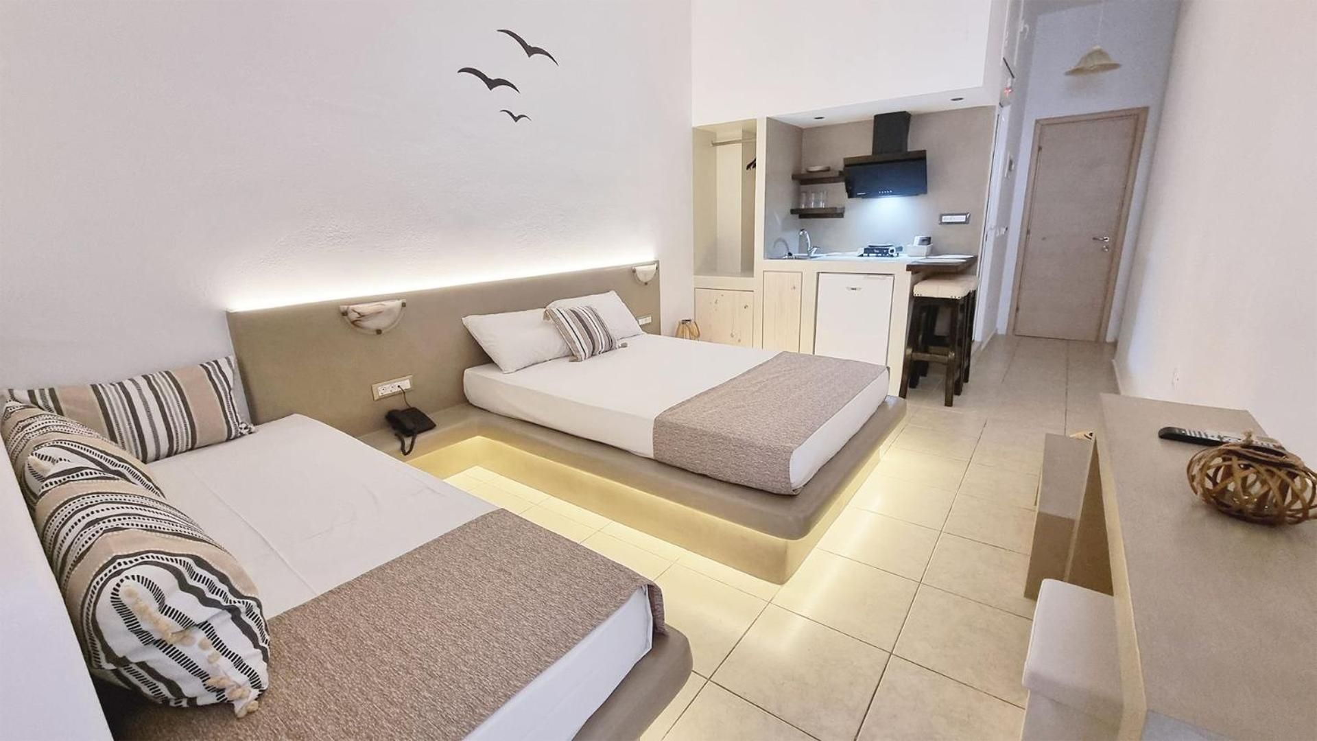 Deluxe Double Room with Balcony and Sea View