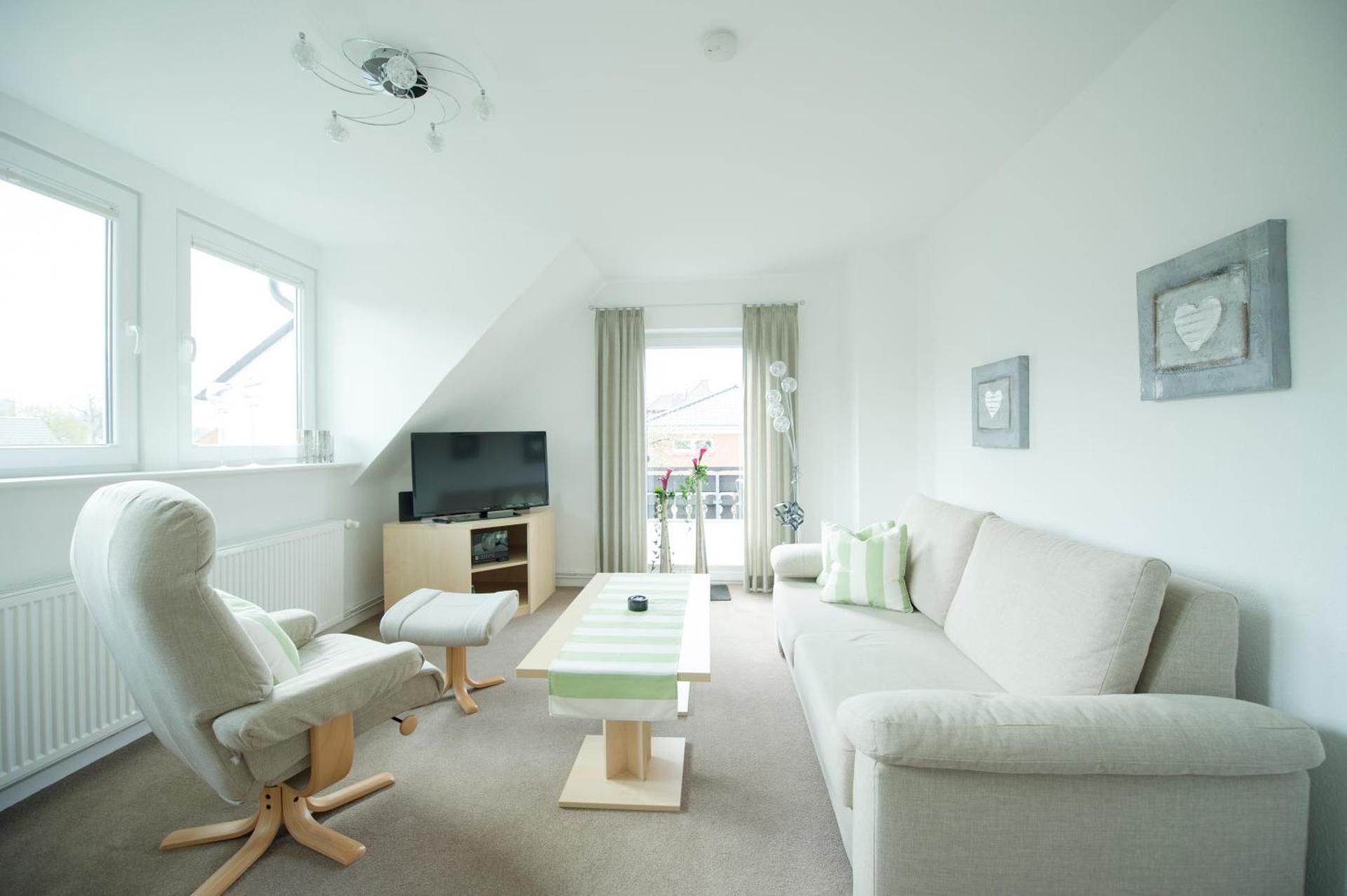 One-Bedroom Apartment with Balcony