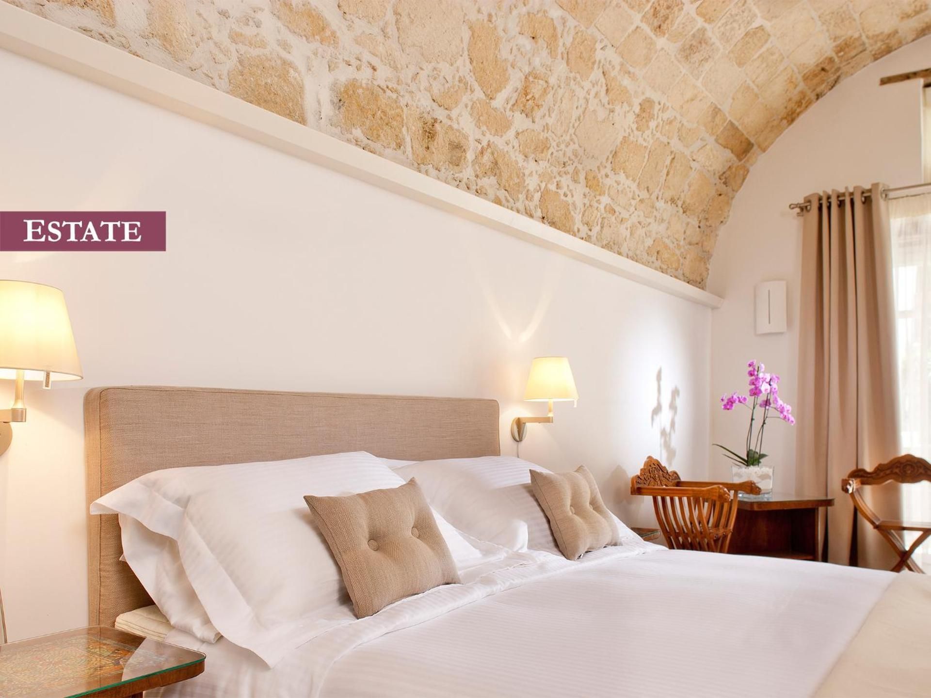 Suite with Spa Access - Estate