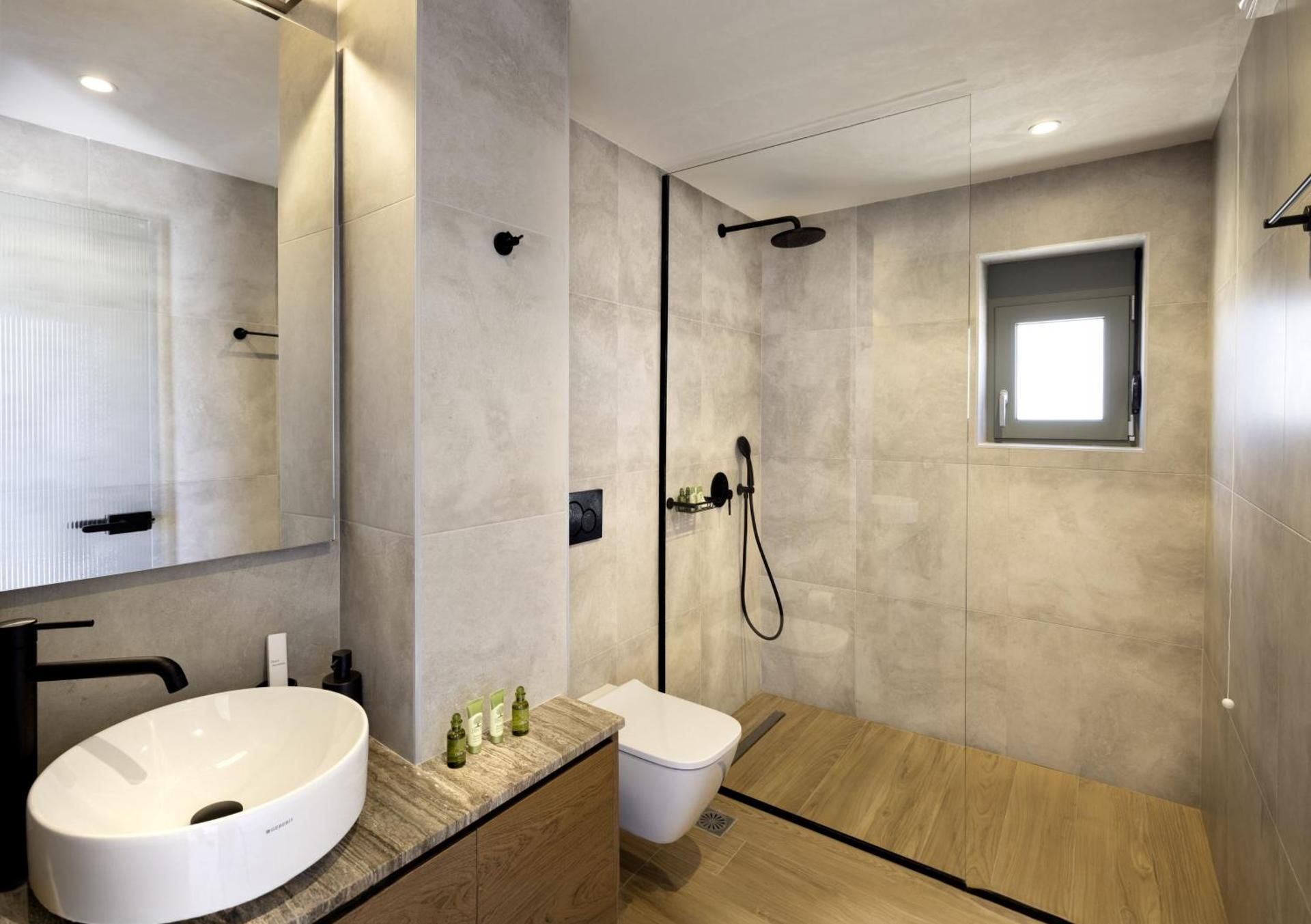 Maisonette Suite with Individual Pool & Sea View