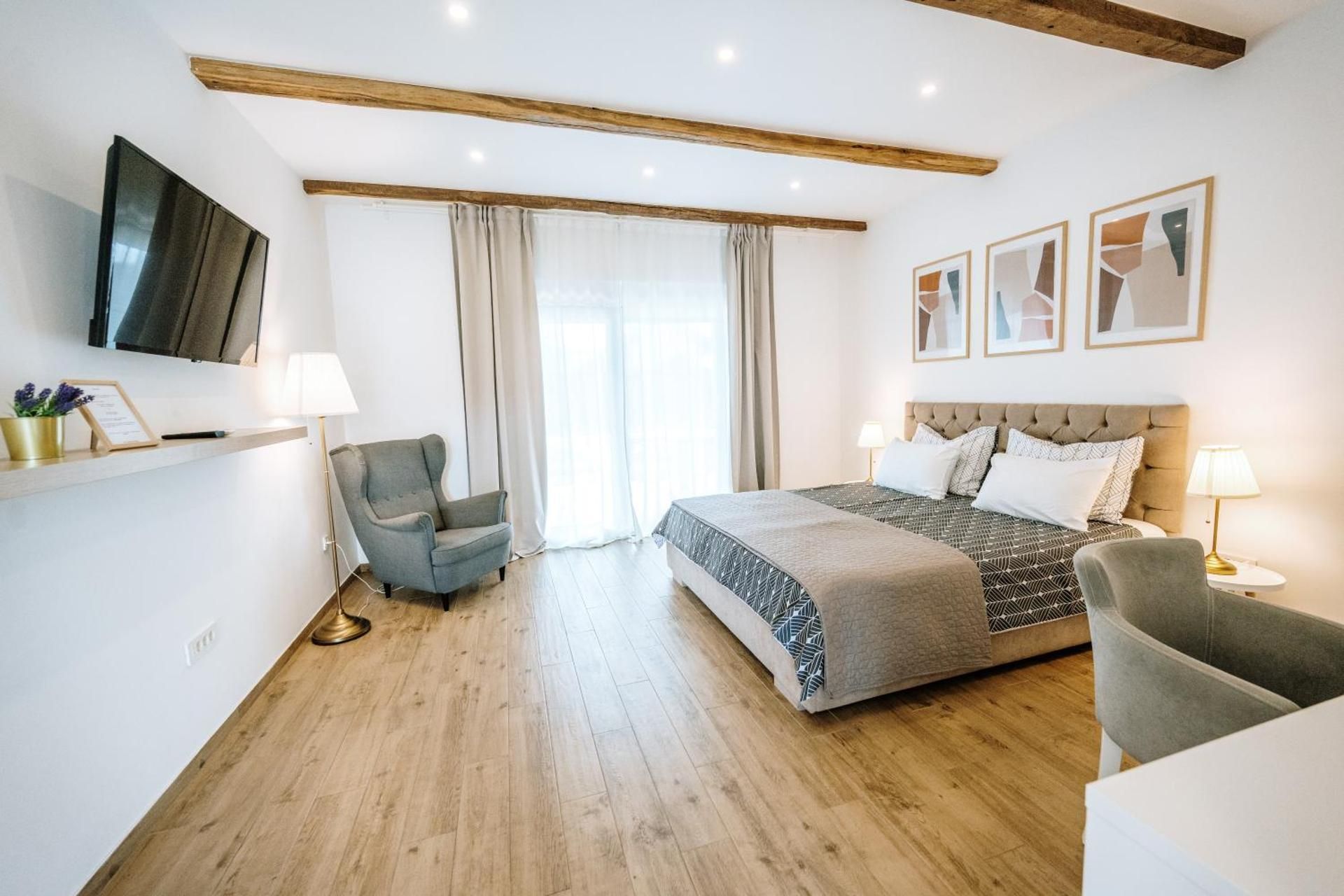 King Room with Pool View