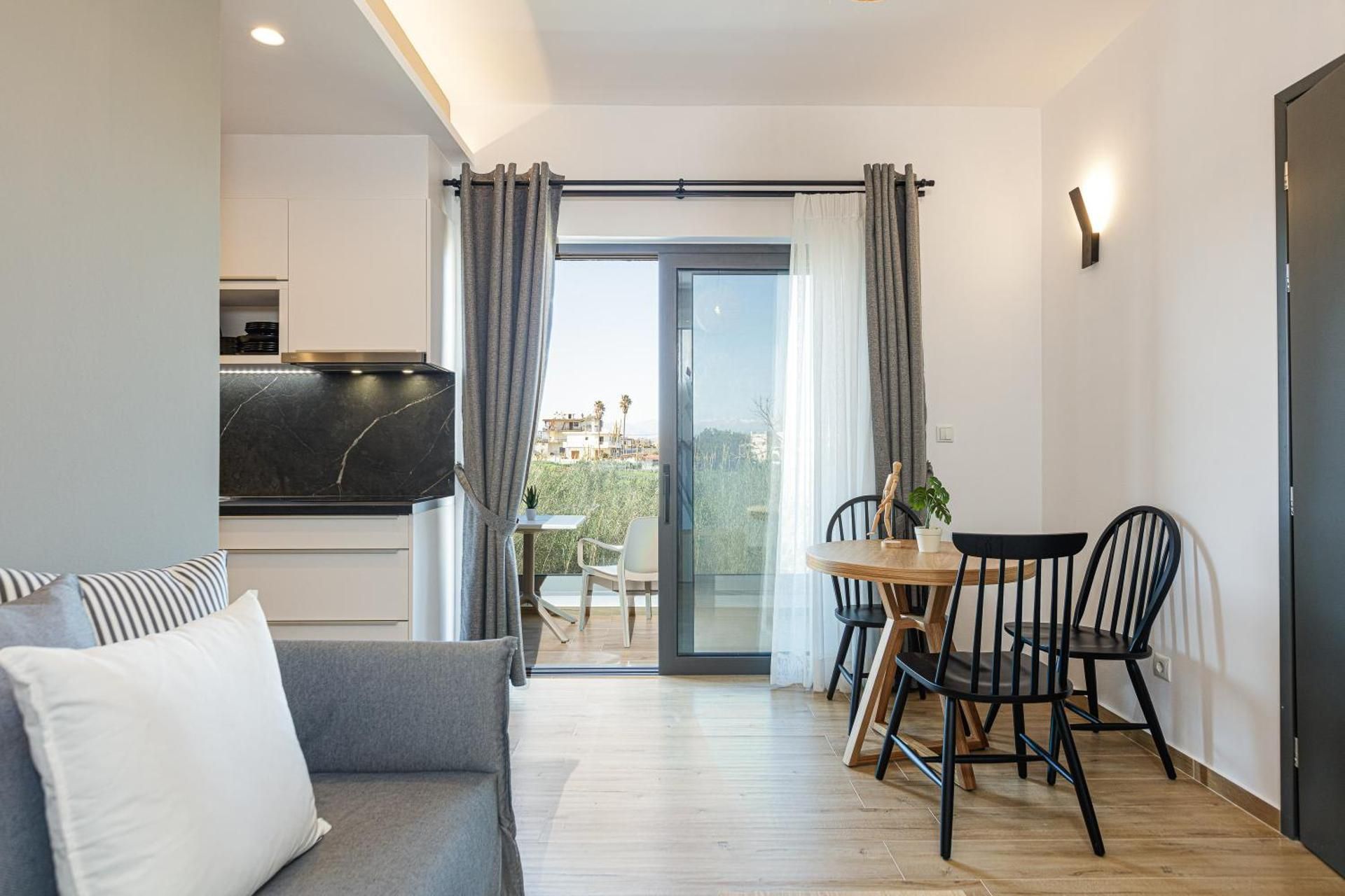 Suite 1 Bedroom Partial Sea View