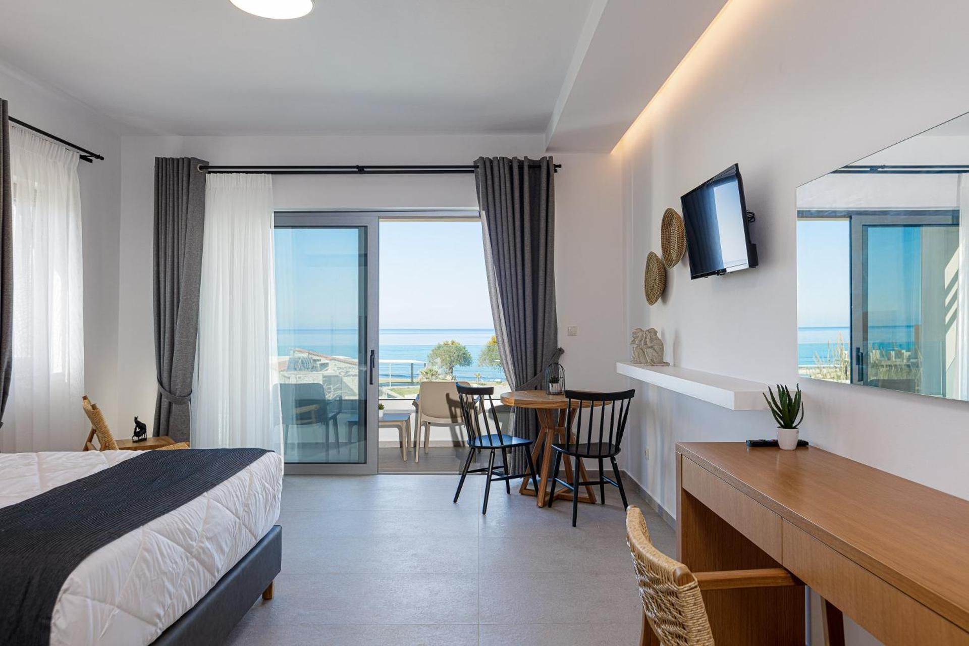 Suite with Sea View