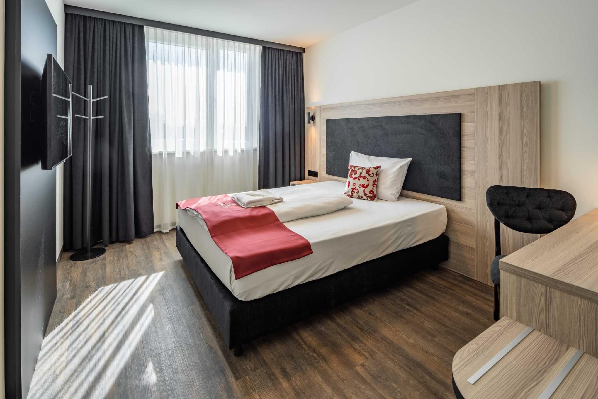 Abasto Hotel Dachau 1 Queen Bed Standard Room