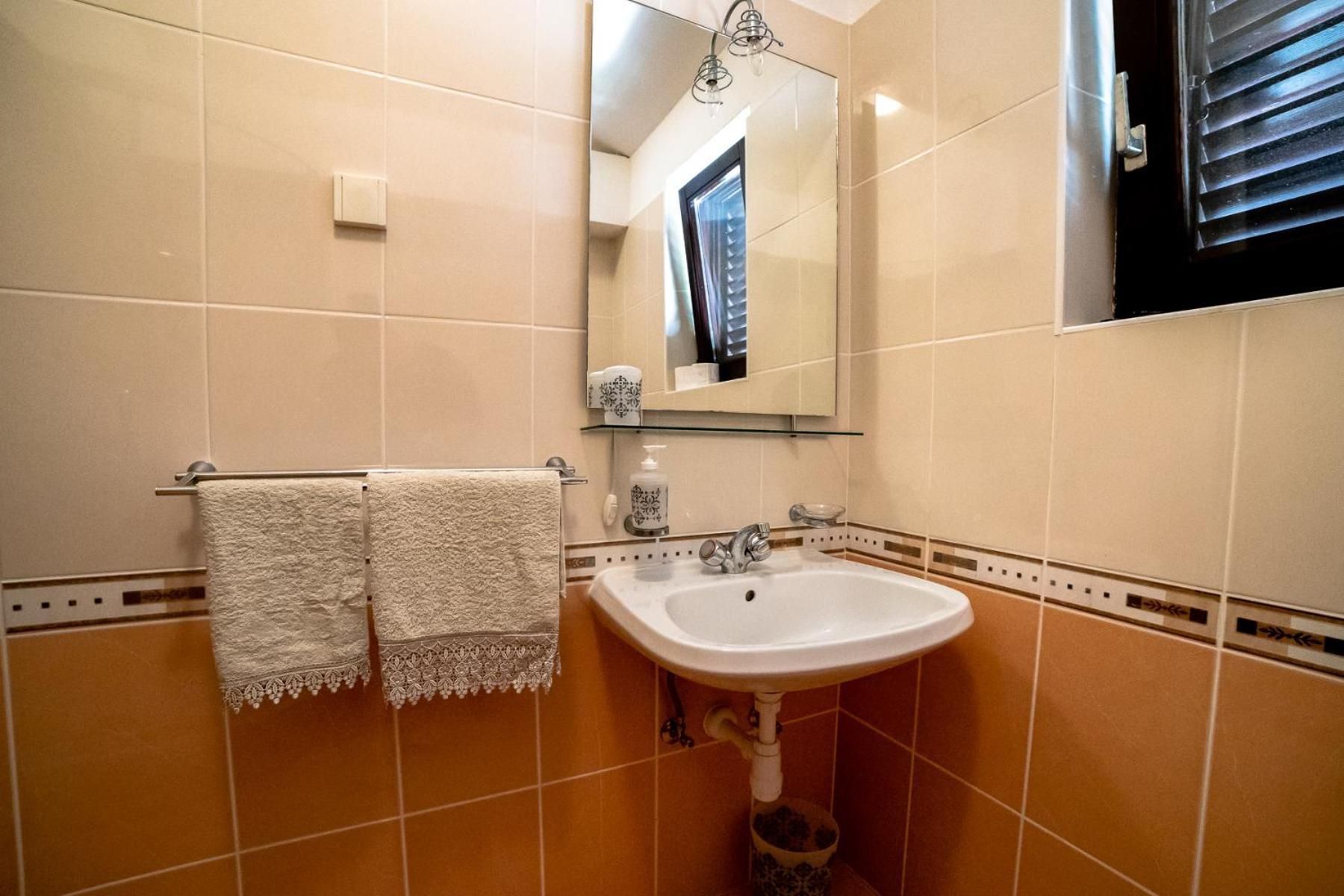 Studio Apartment with Side Sea View