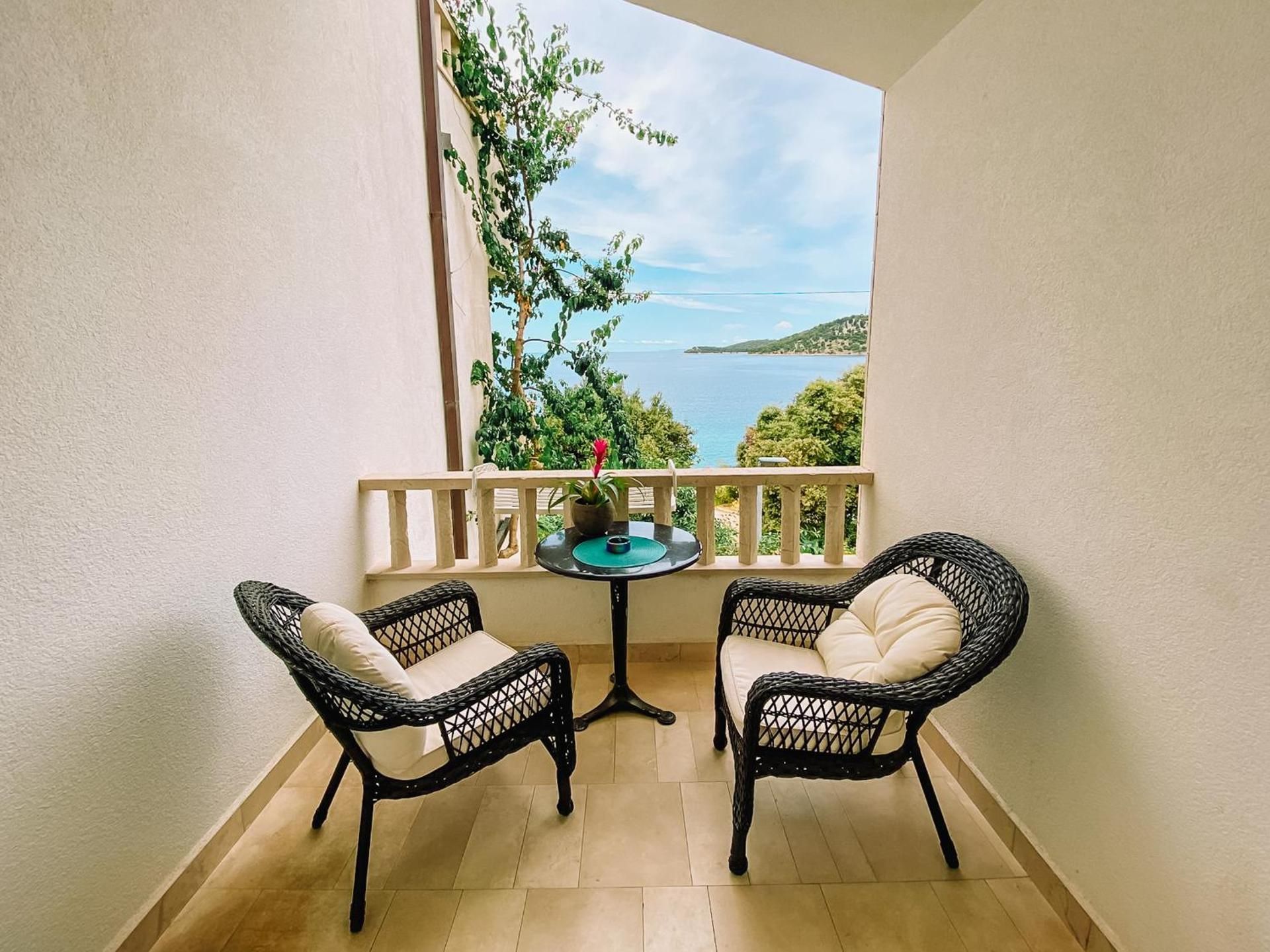 Studio with Sea View