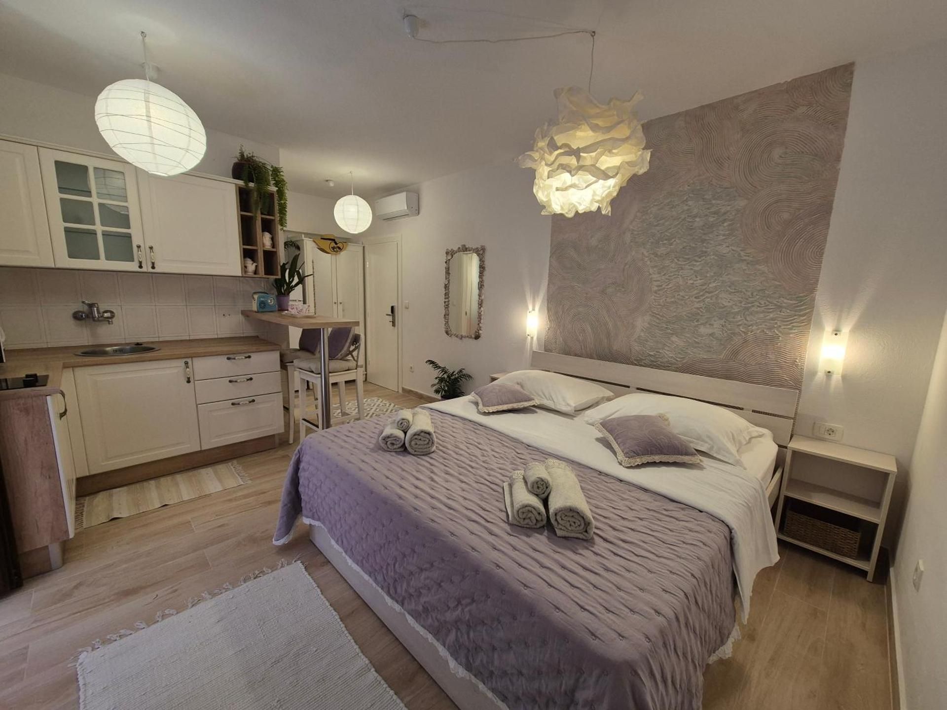 Studio Apartment with Side Sea View