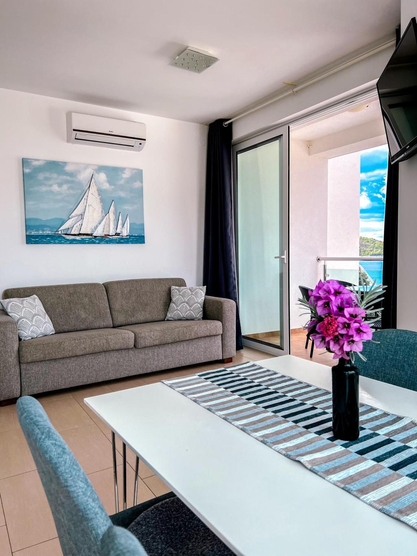 Sea View Apartment 1