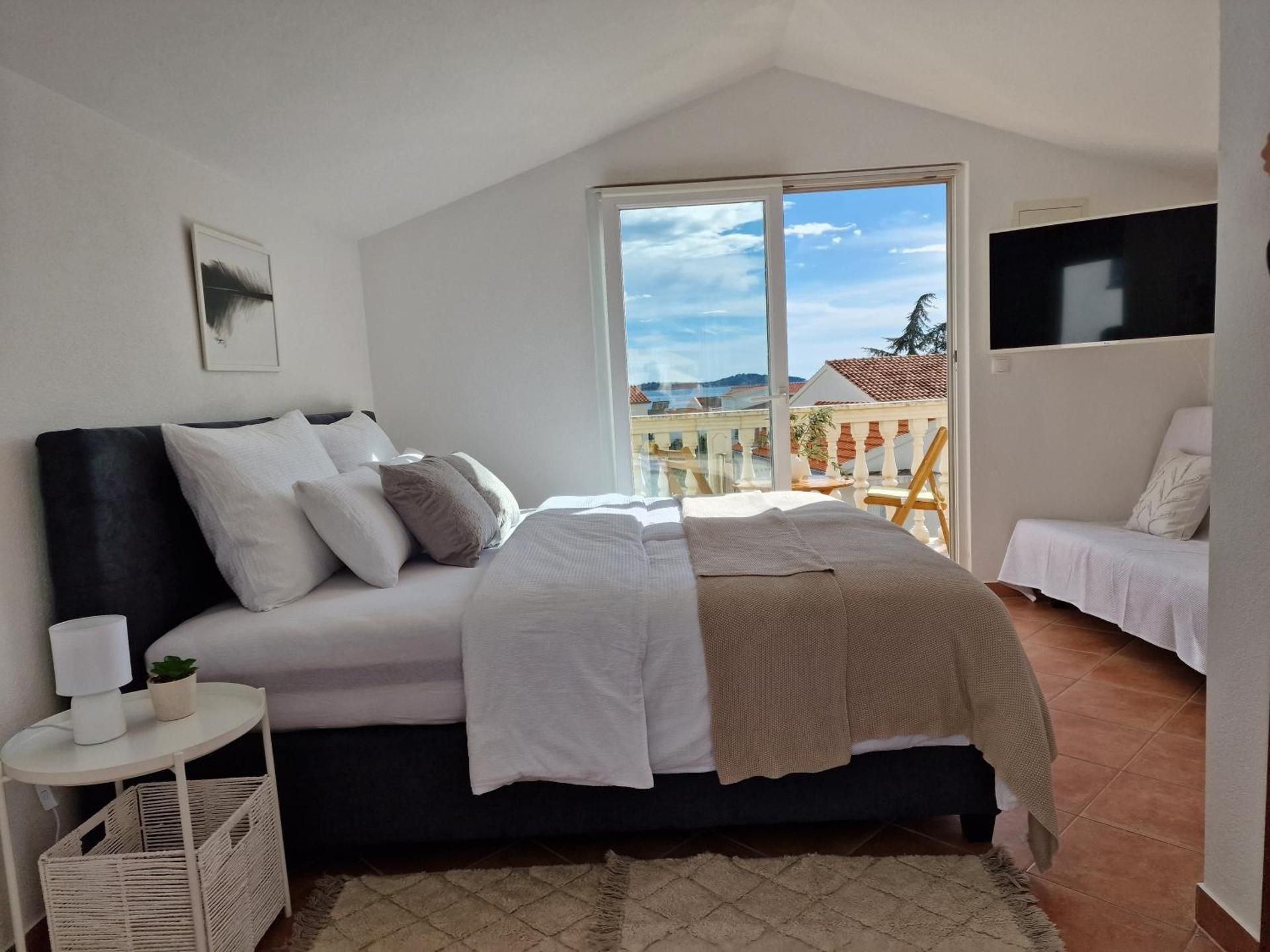 Deluxe Double or Twin Room with Ocean View