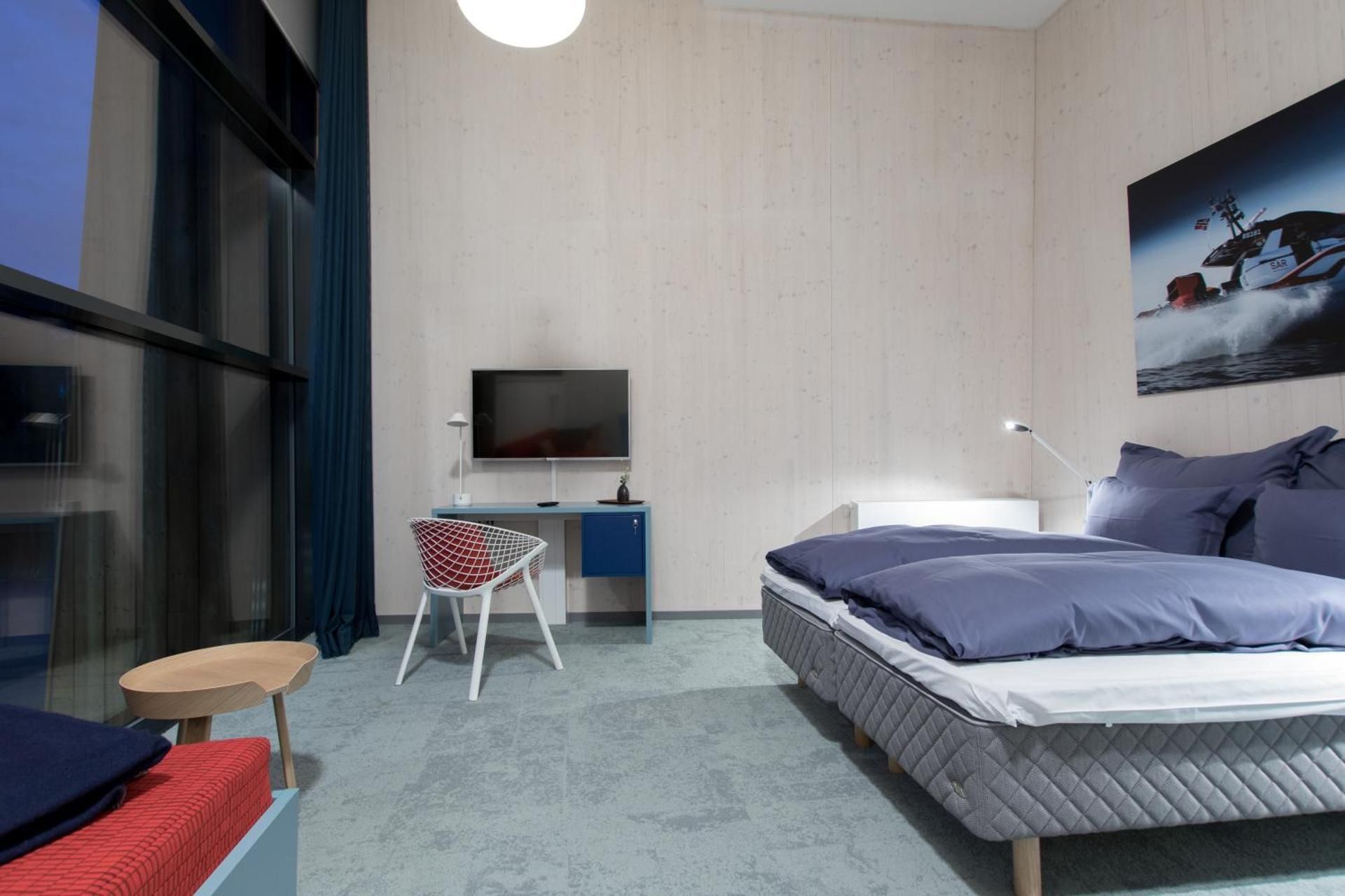 Large Double or Twin Room