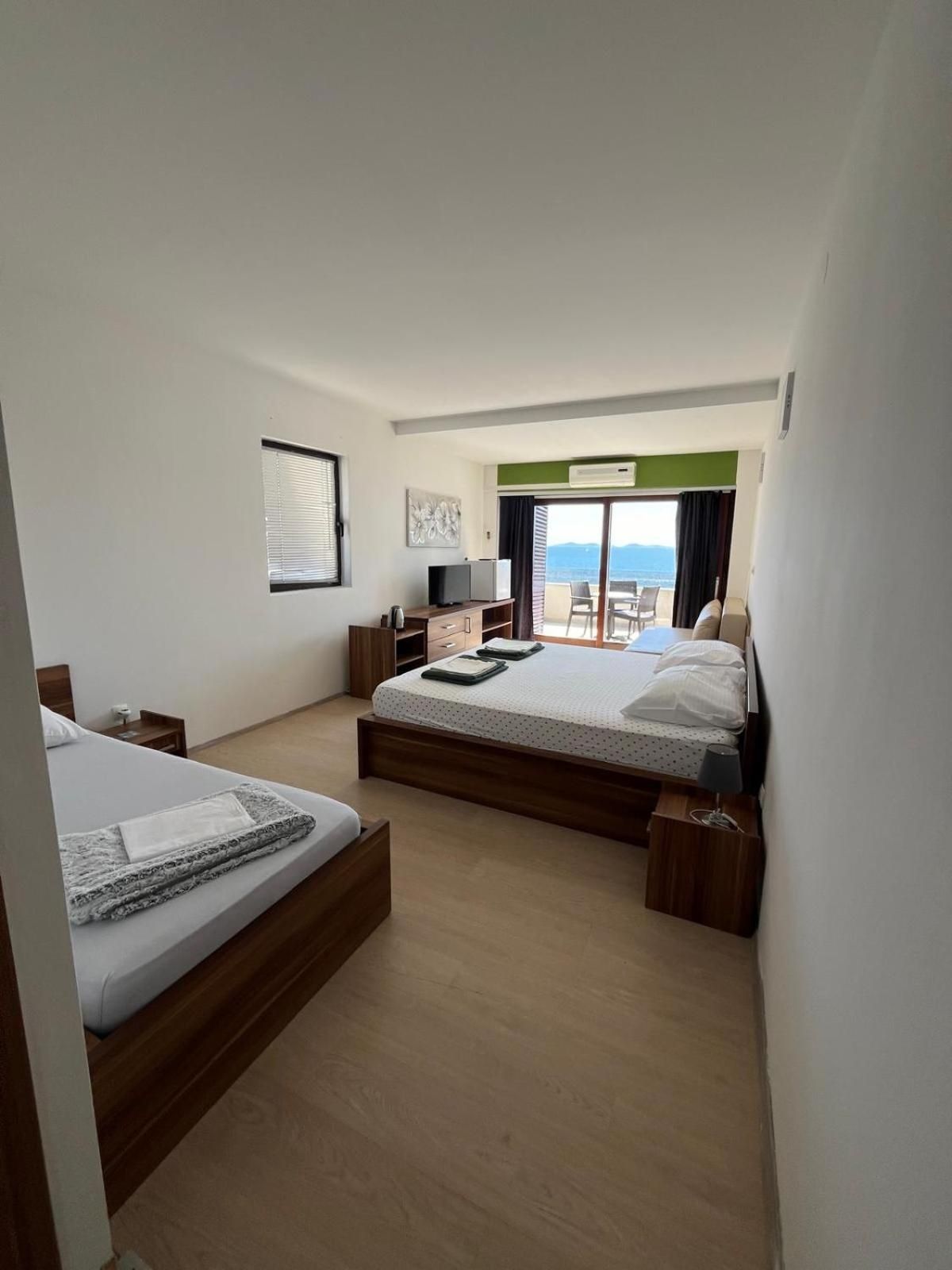 Family Room with Sea View