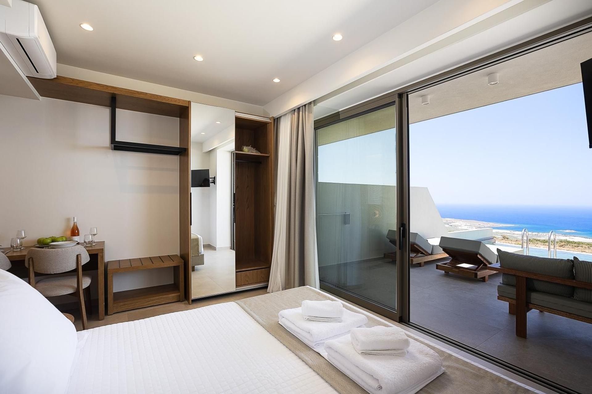 King Suite with Sea View