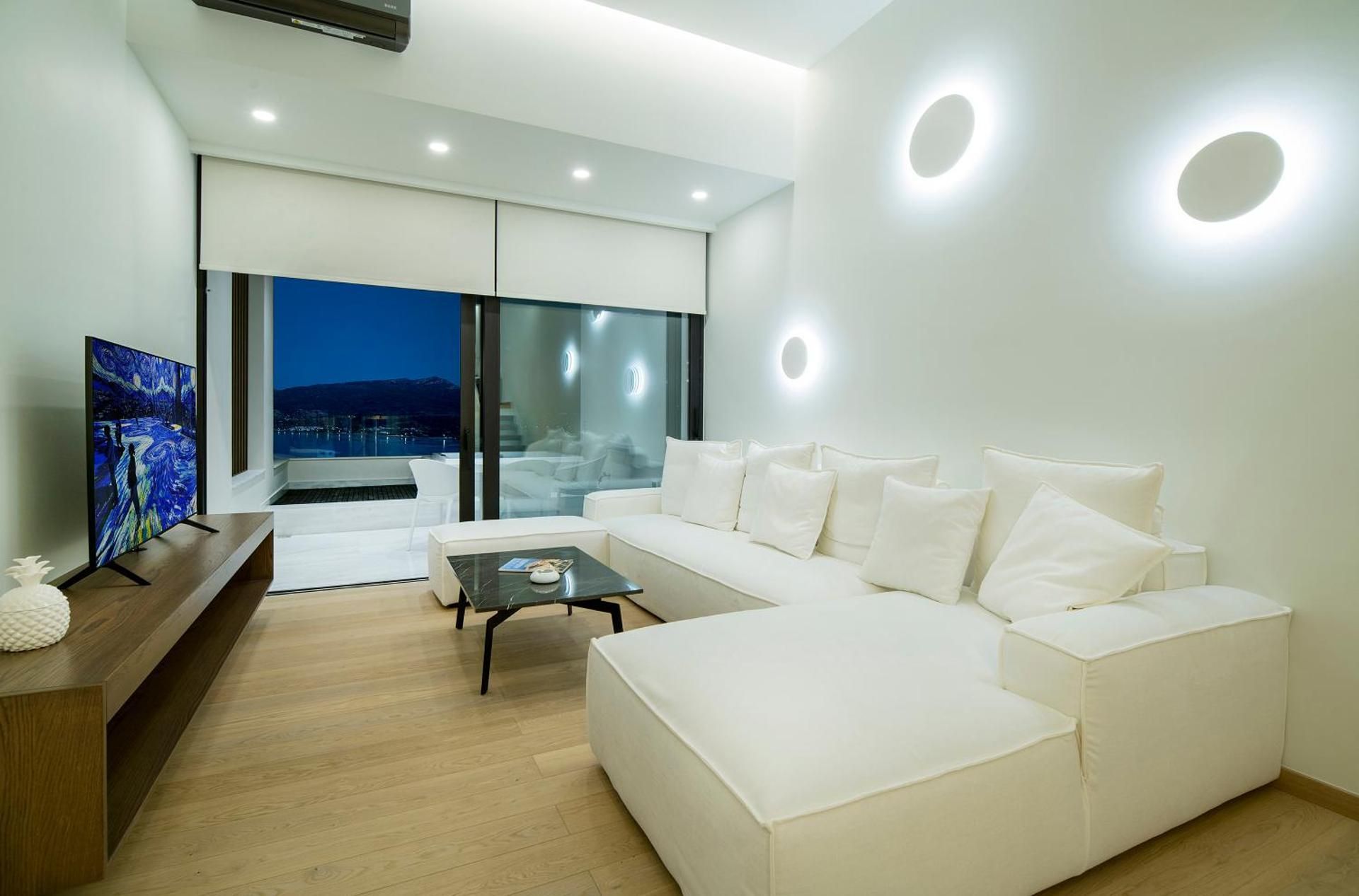 Deluxe Suite with Sea View