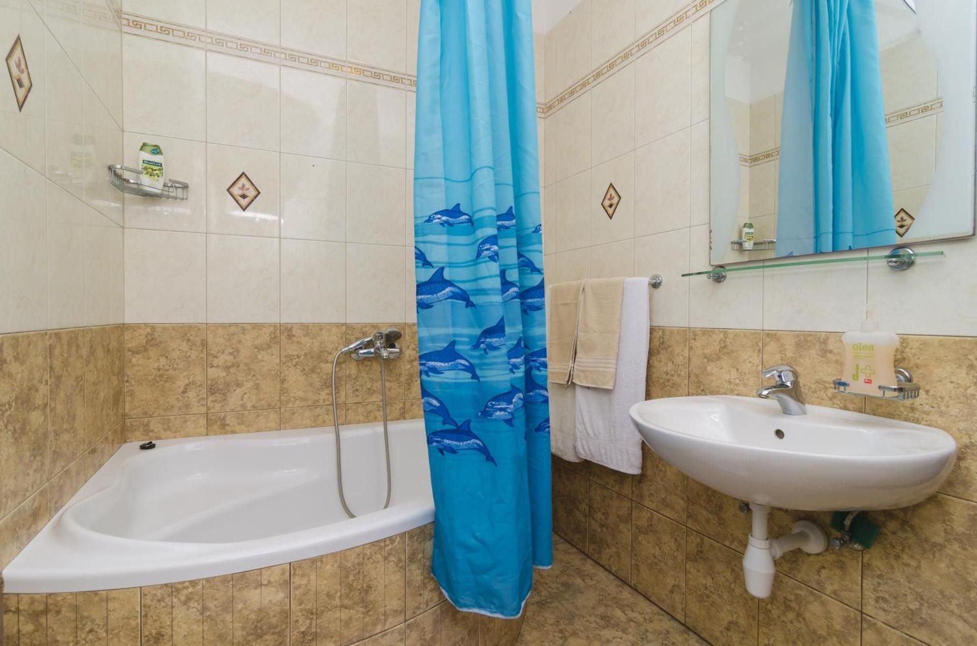 One-Bedroom Apartment with Sea View