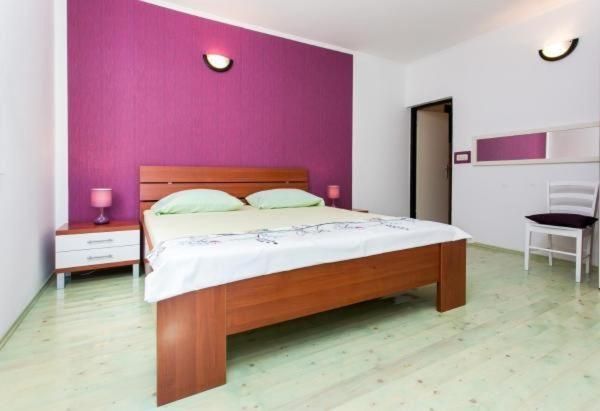 One Bedroom Apartment with Sea View