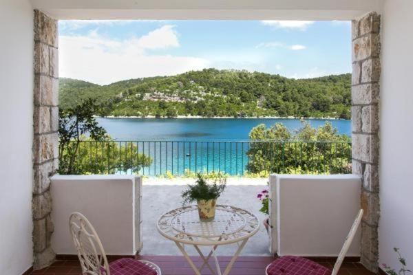 Triple Room with Sea View