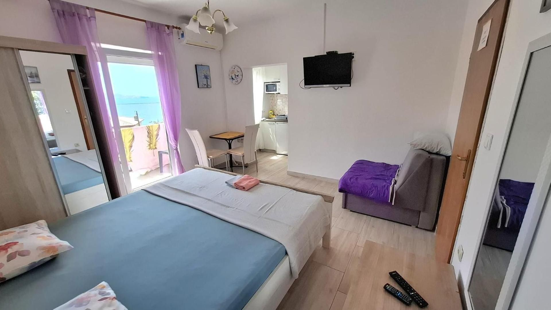 Studio with Balcony