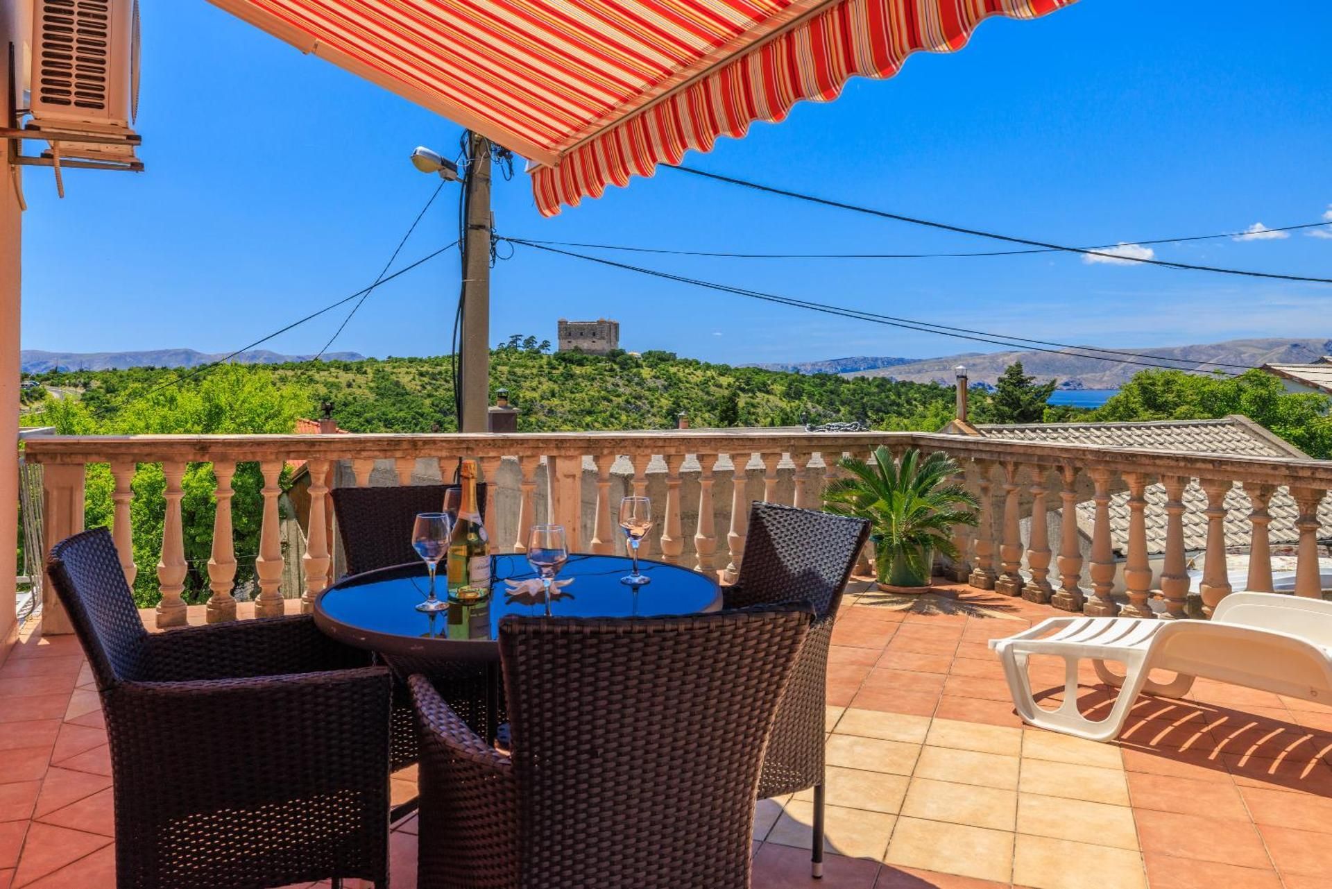 Apartment with Terrace
