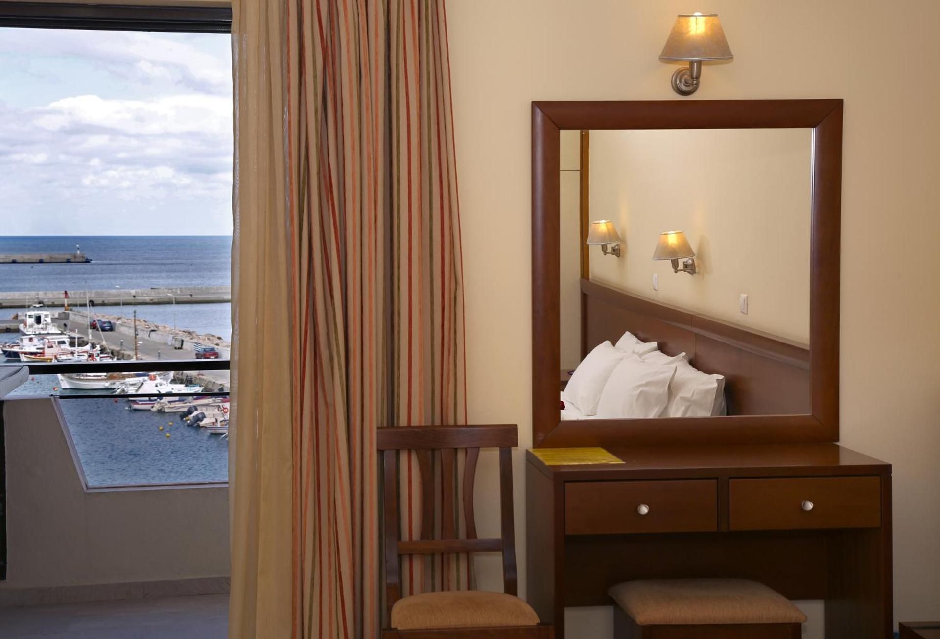 Deluxe Double or Twin Room with Sea View