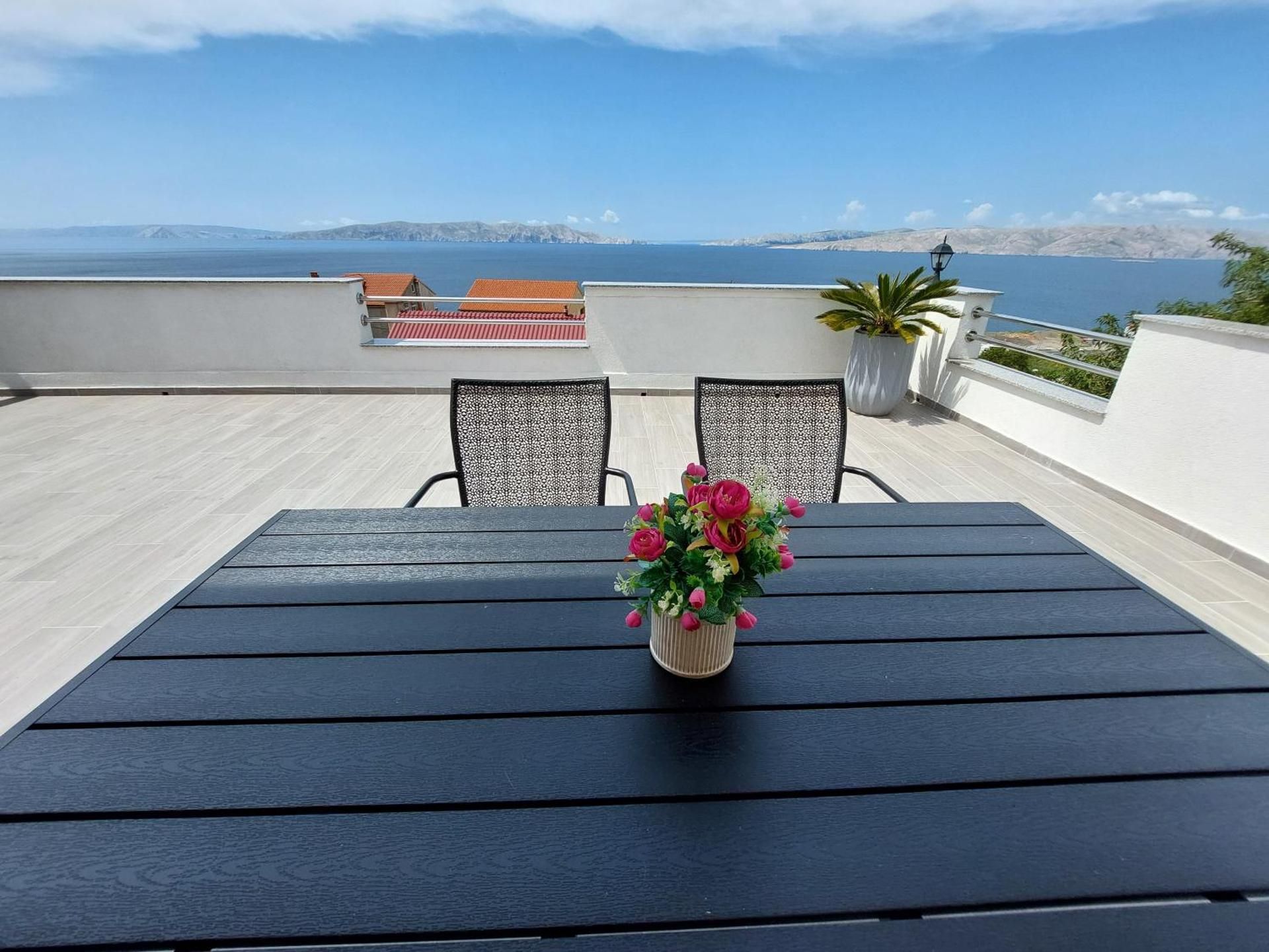 Apartment with Sea View