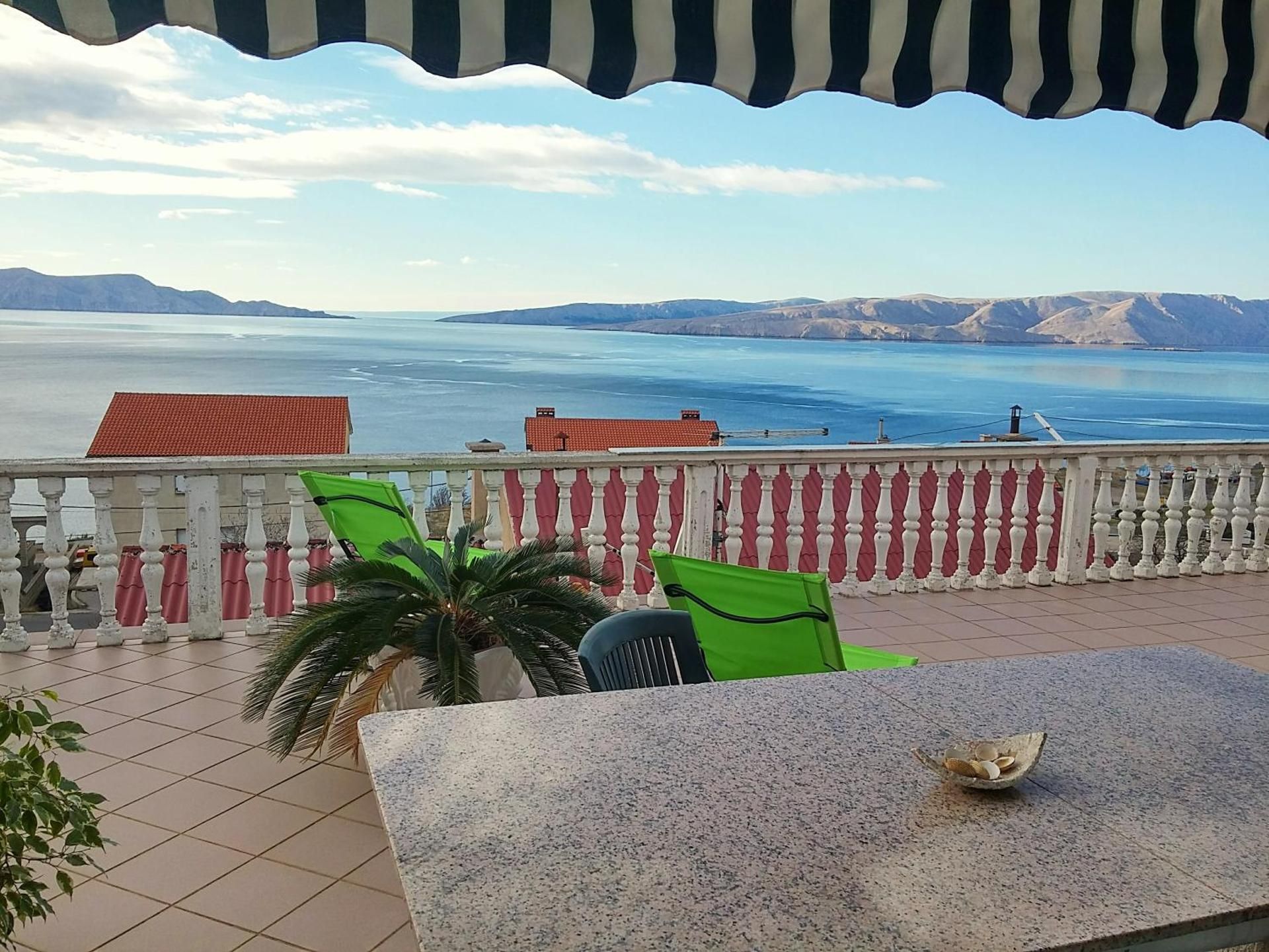 Apartment with Terrace