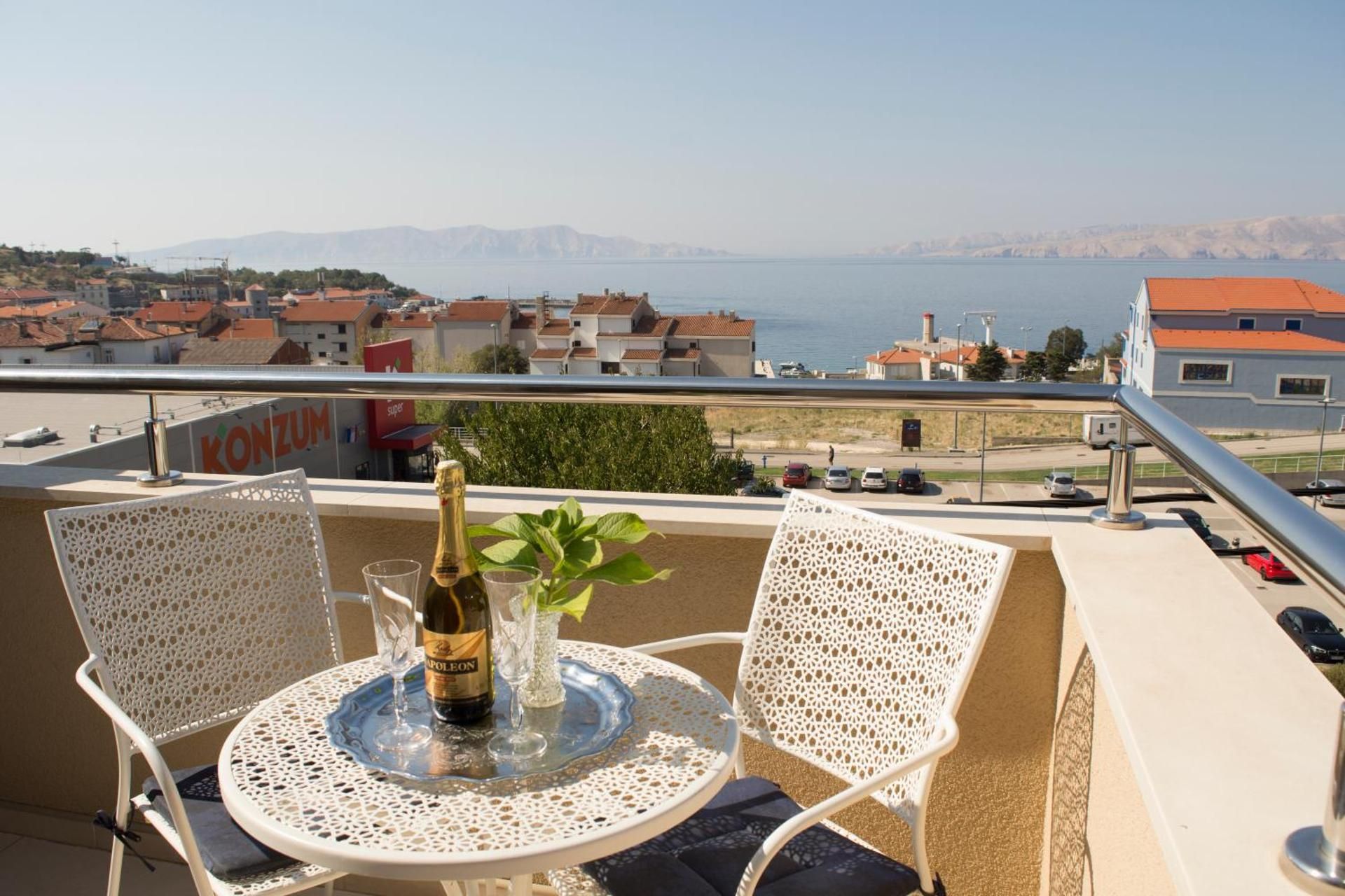 Apartment with Sea View