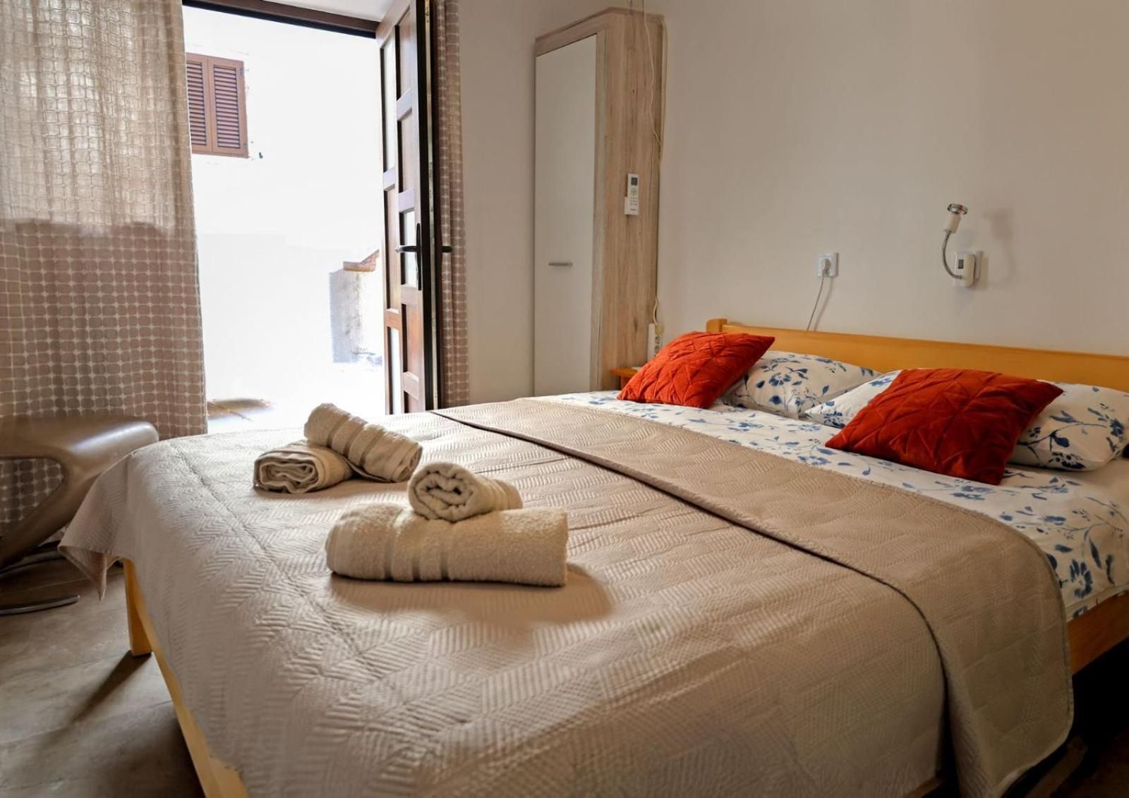 Sant' Elena Room