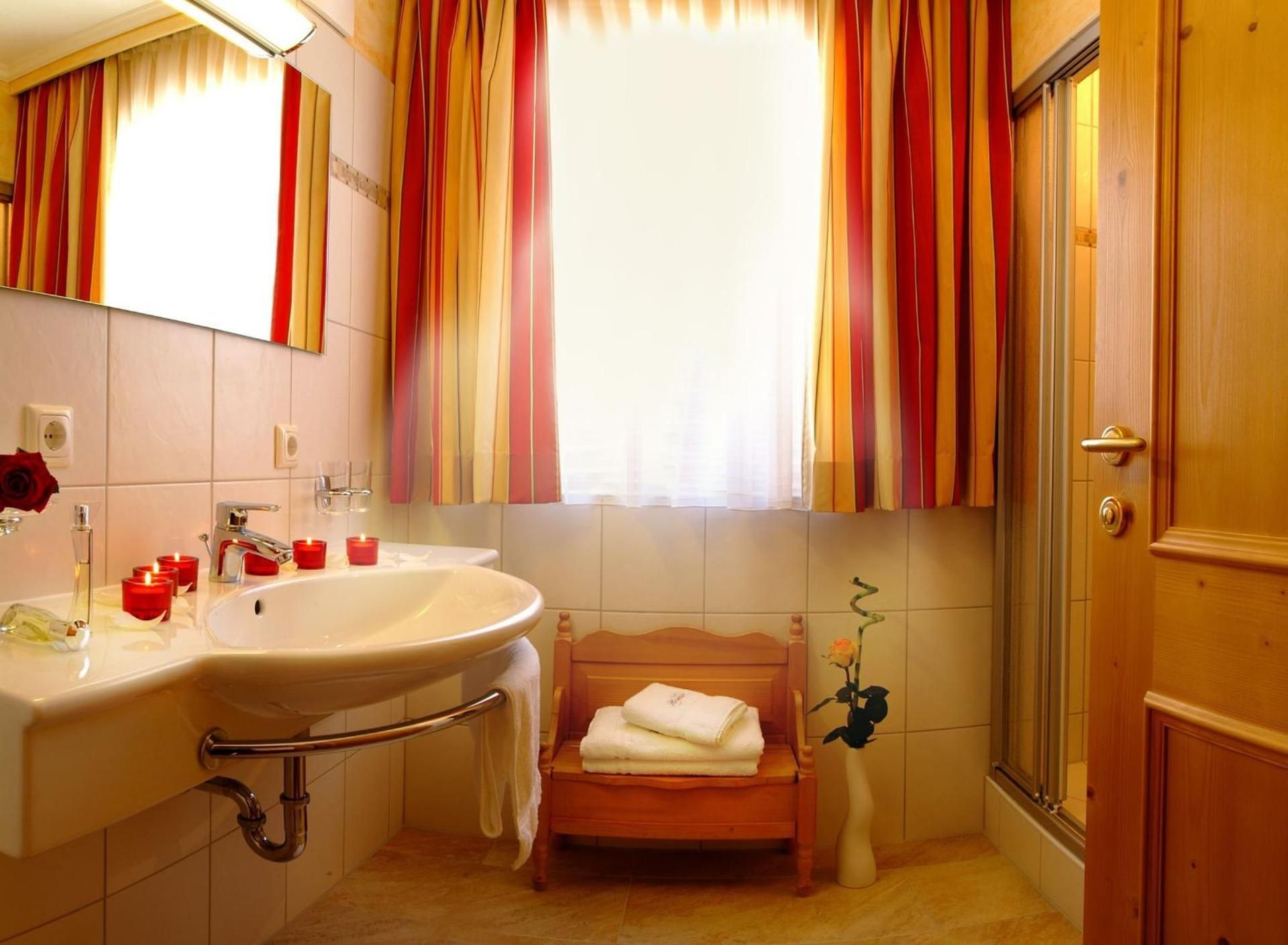 Comfort One-Bedroom Apartment with Balcony