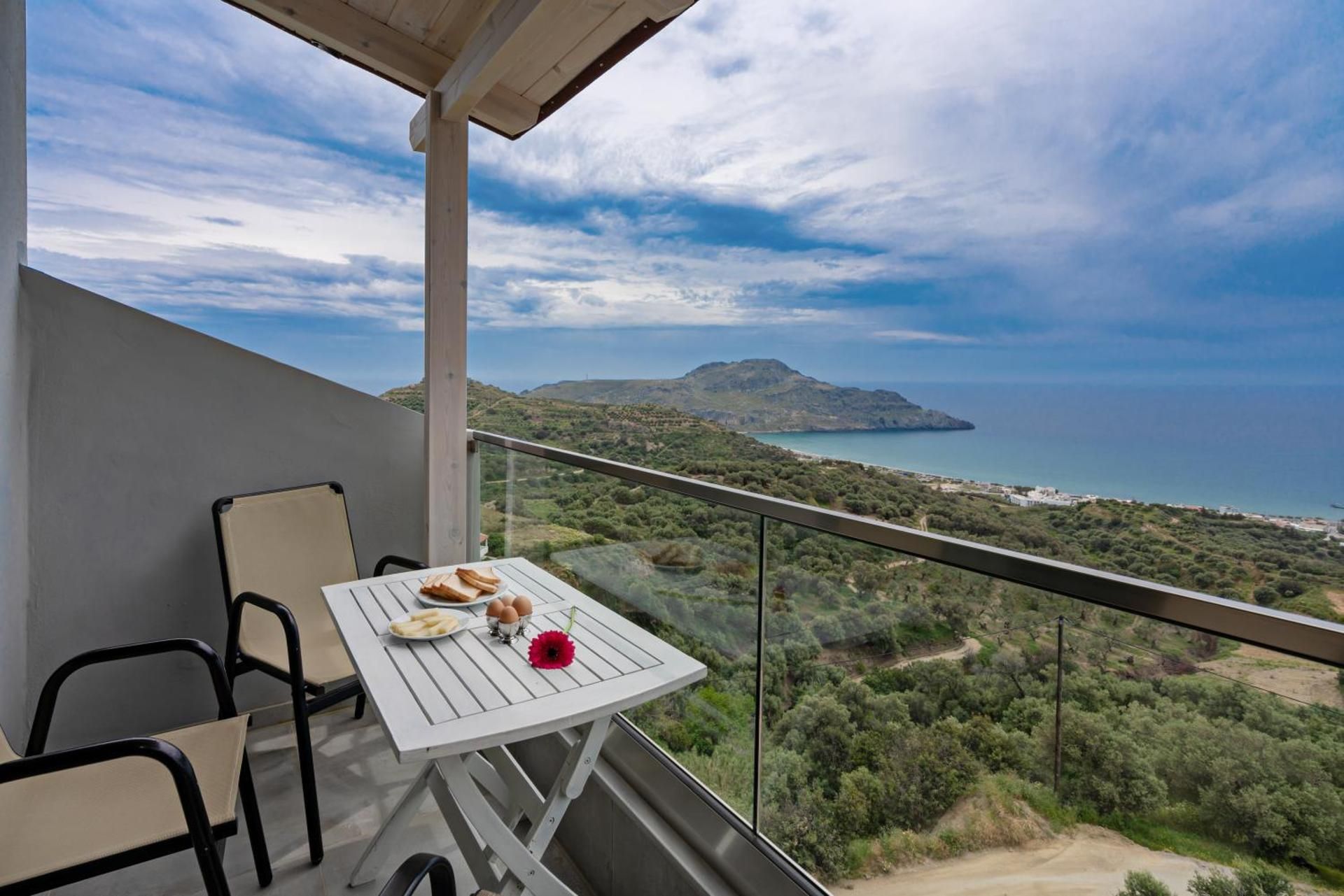 Two bedroom apartment with Sea view