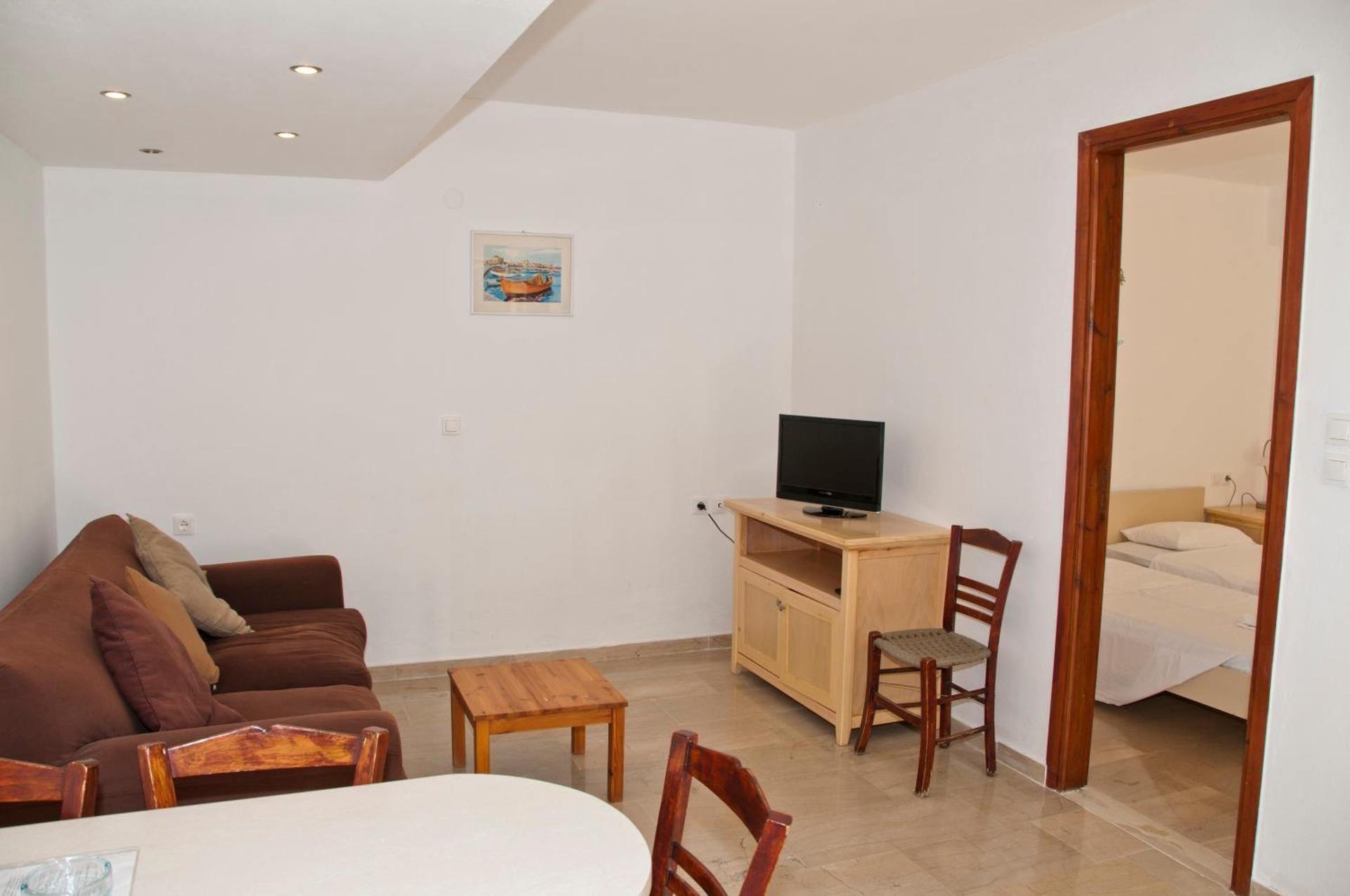 One-Bedroom Apartment (4 Adults)